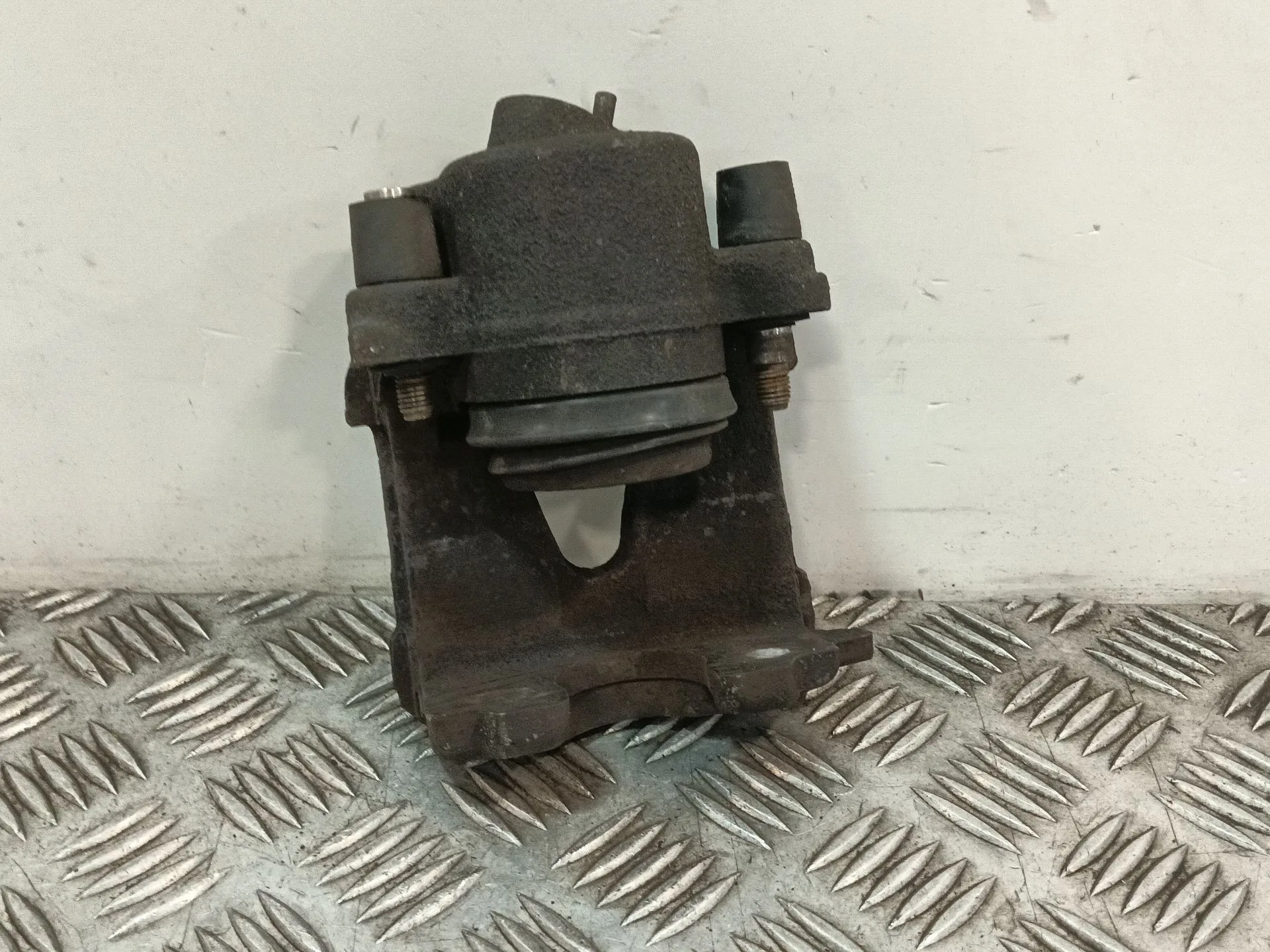 Pinza Freno Delantera Izquierda para Seat Ibiza Iv (6J5, 6P1)
