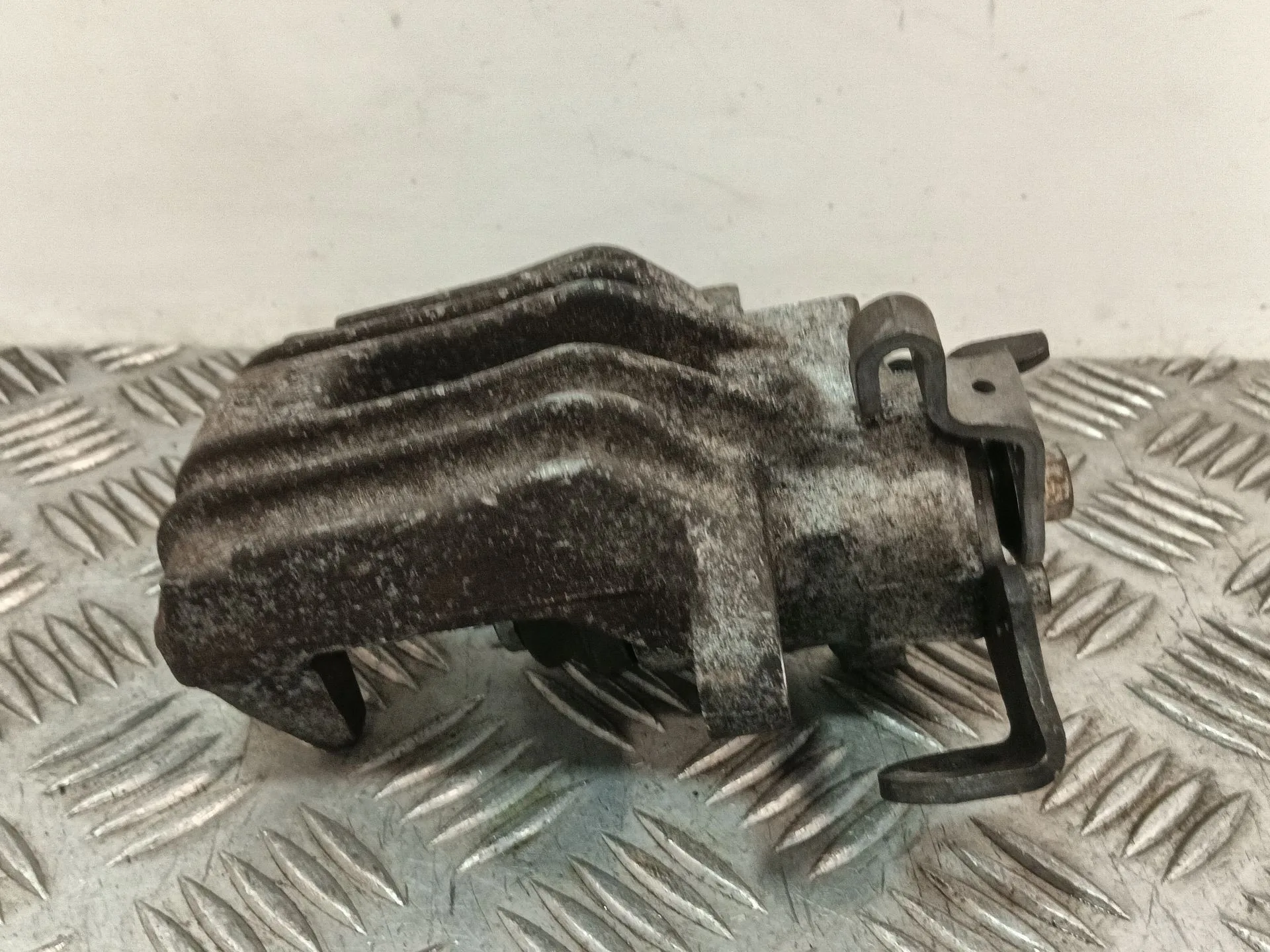 Pinza Freno Trasera Izquierda para Seat Ibiza Iv (6J5, 6P1)