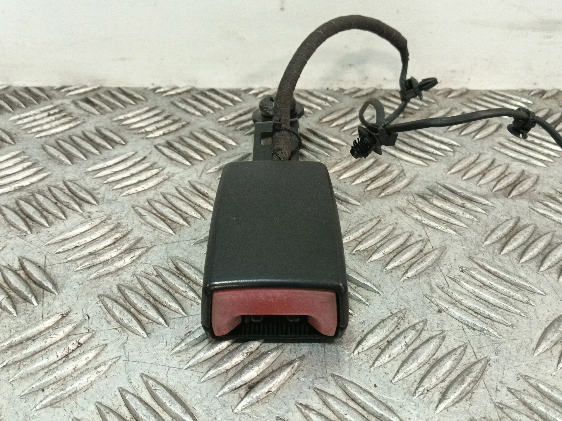Enganche Cinturon Delantero Izquierdo para Fiat Fiorino