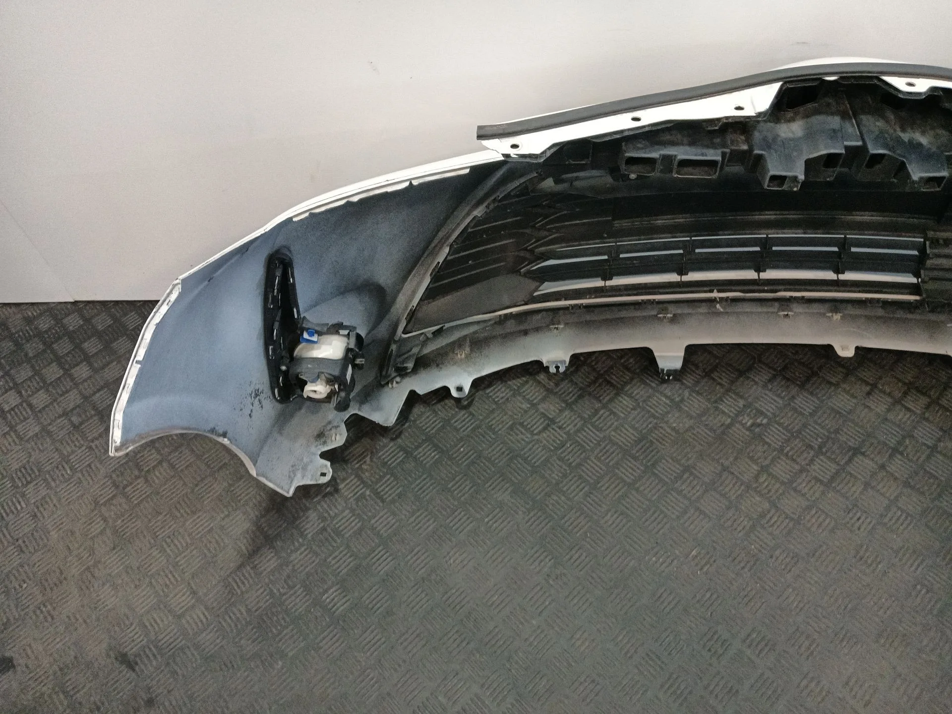 Paragolpes Delantero para Toyota Yaris (_P13_)