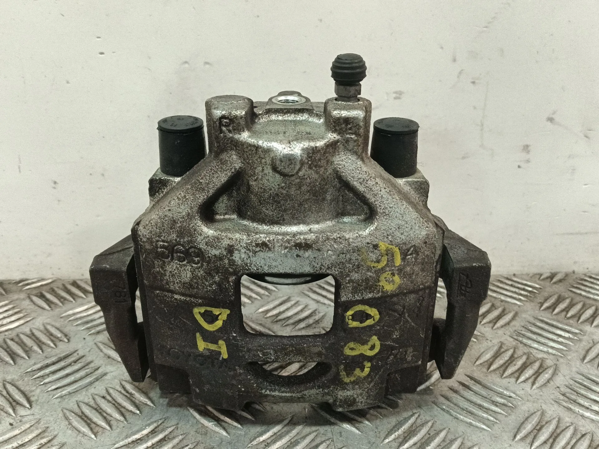 Pinza Freno Delantera Izquierda para Toyota Yaris (_P13_)