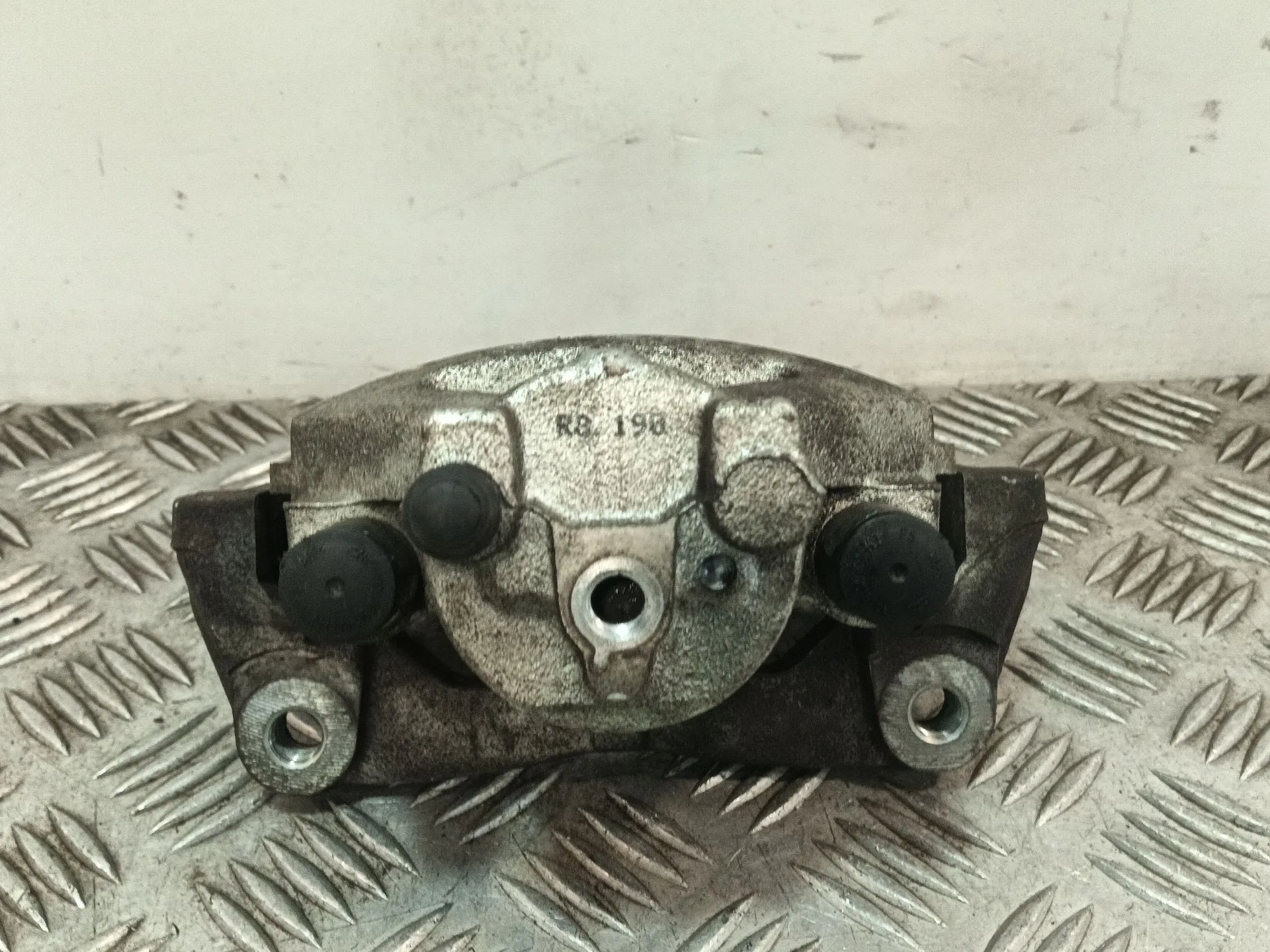 Pinza Freno Delantera Izquierda para Toyota Yaris (_P13_)