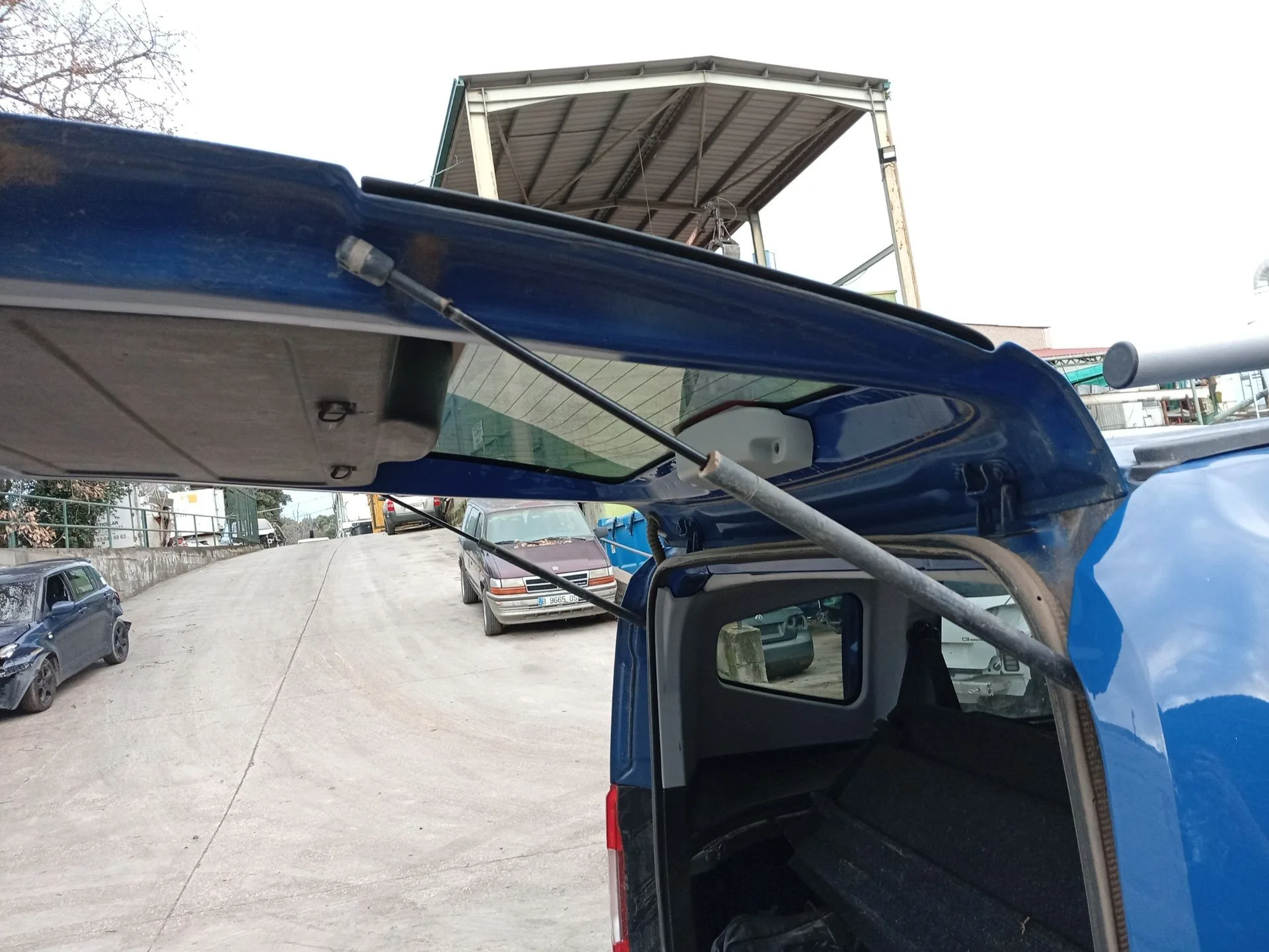 Amortiguadores Maletero / Porton para Fiat Qubo (225_)