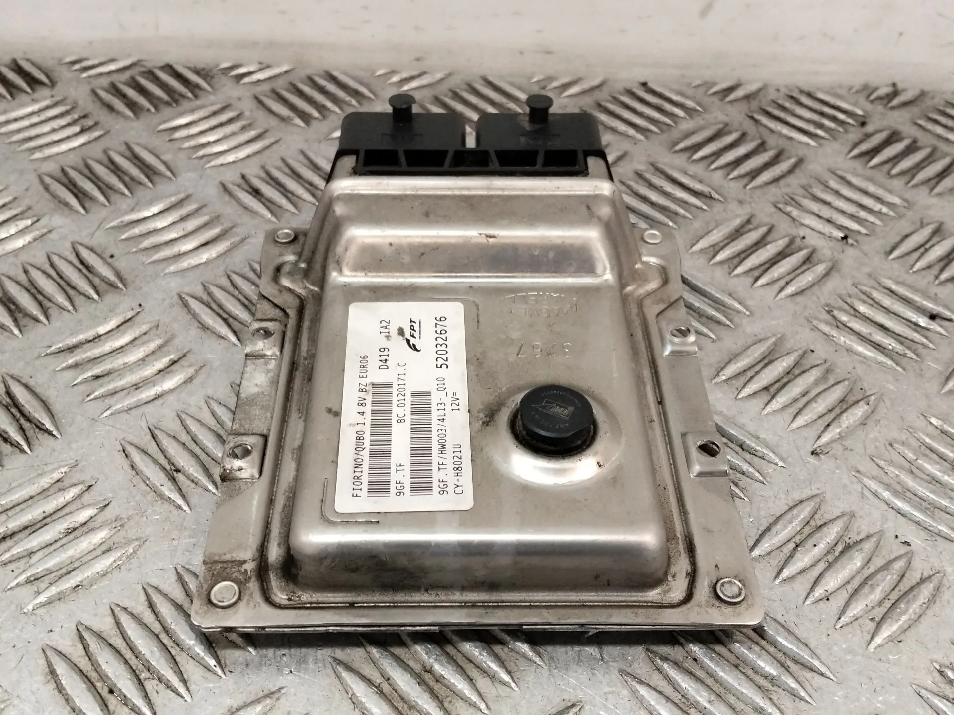 Centralita Motor Uce para Fiat Qubo (225_)