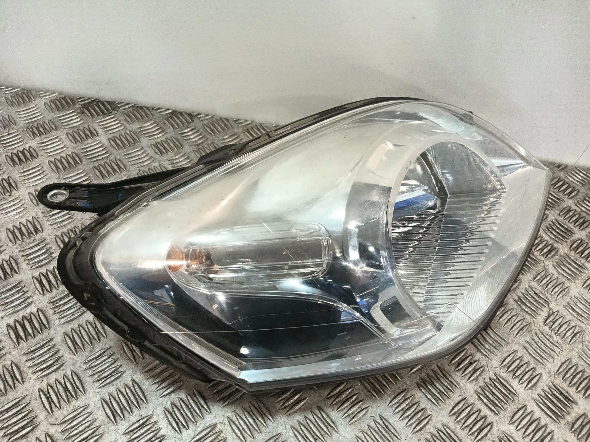 Faro Derecho para Fiat Qubo (225_)