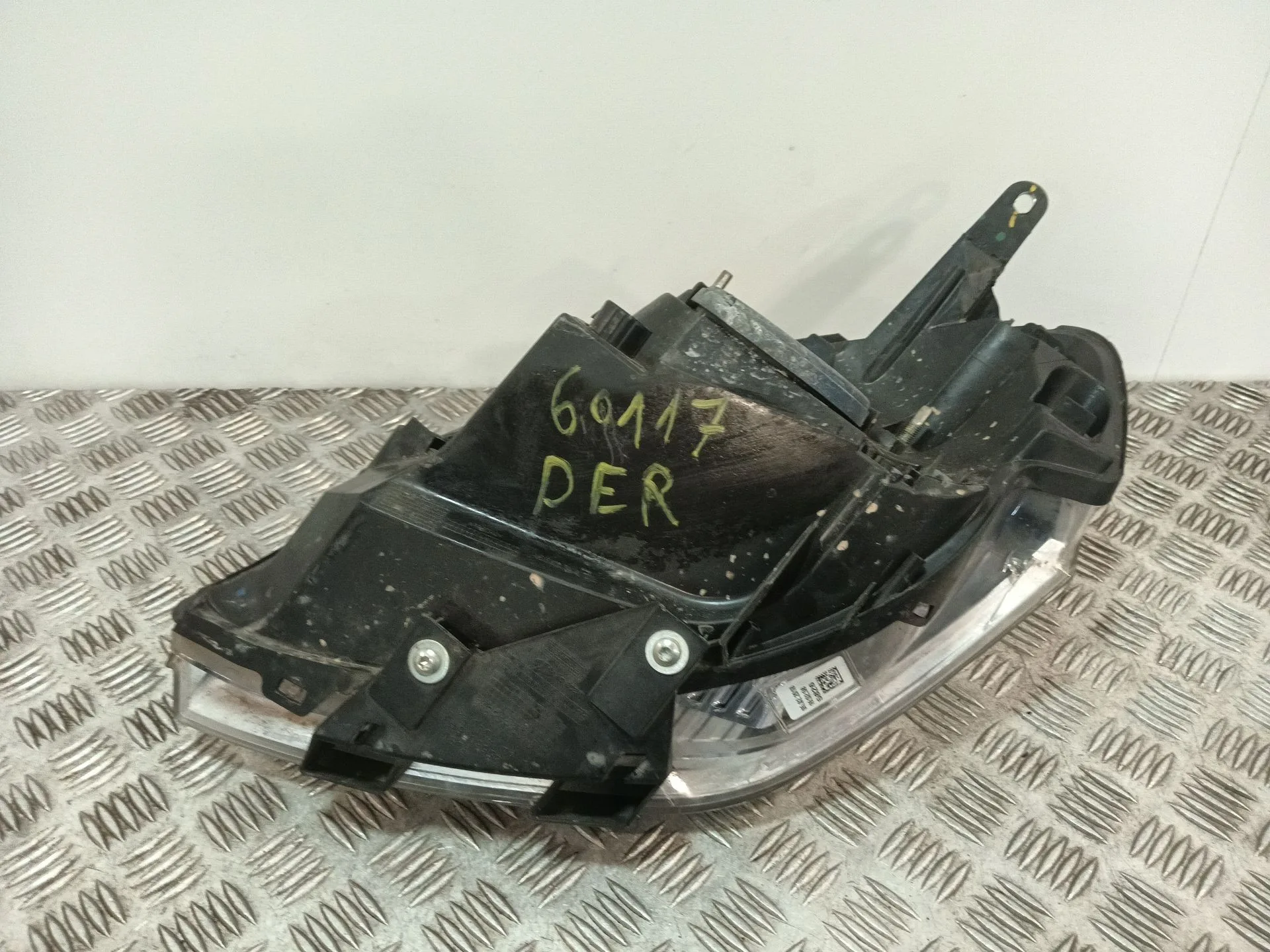 Faro Derecho para Fiat Qubo (225_)