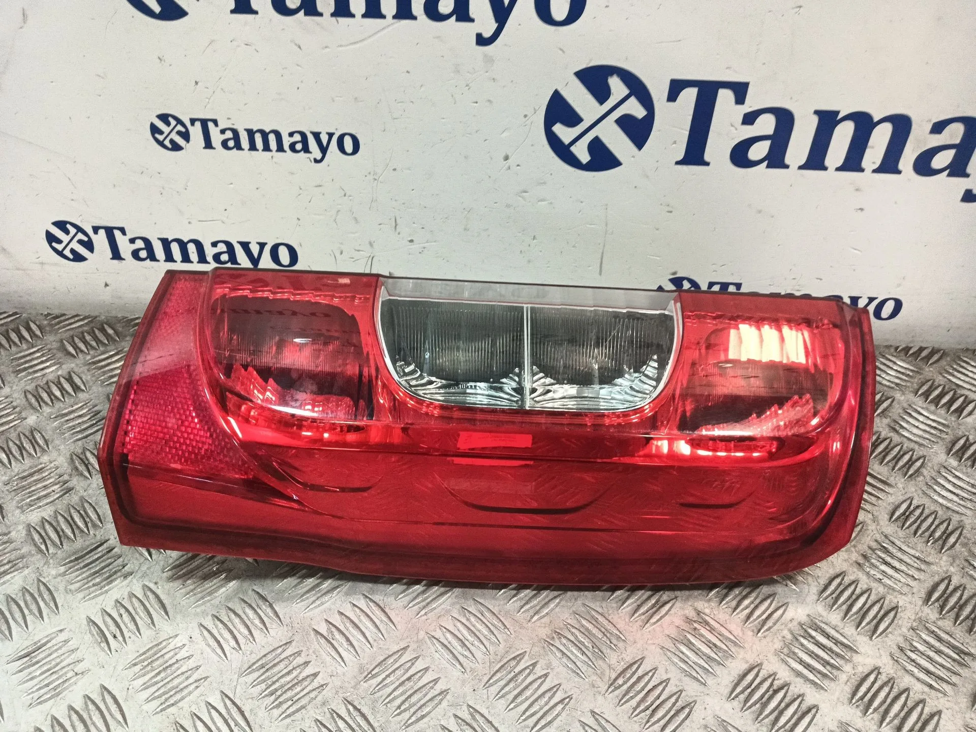 Piloto Trasero Derecho para Fiat Qubo (225_)