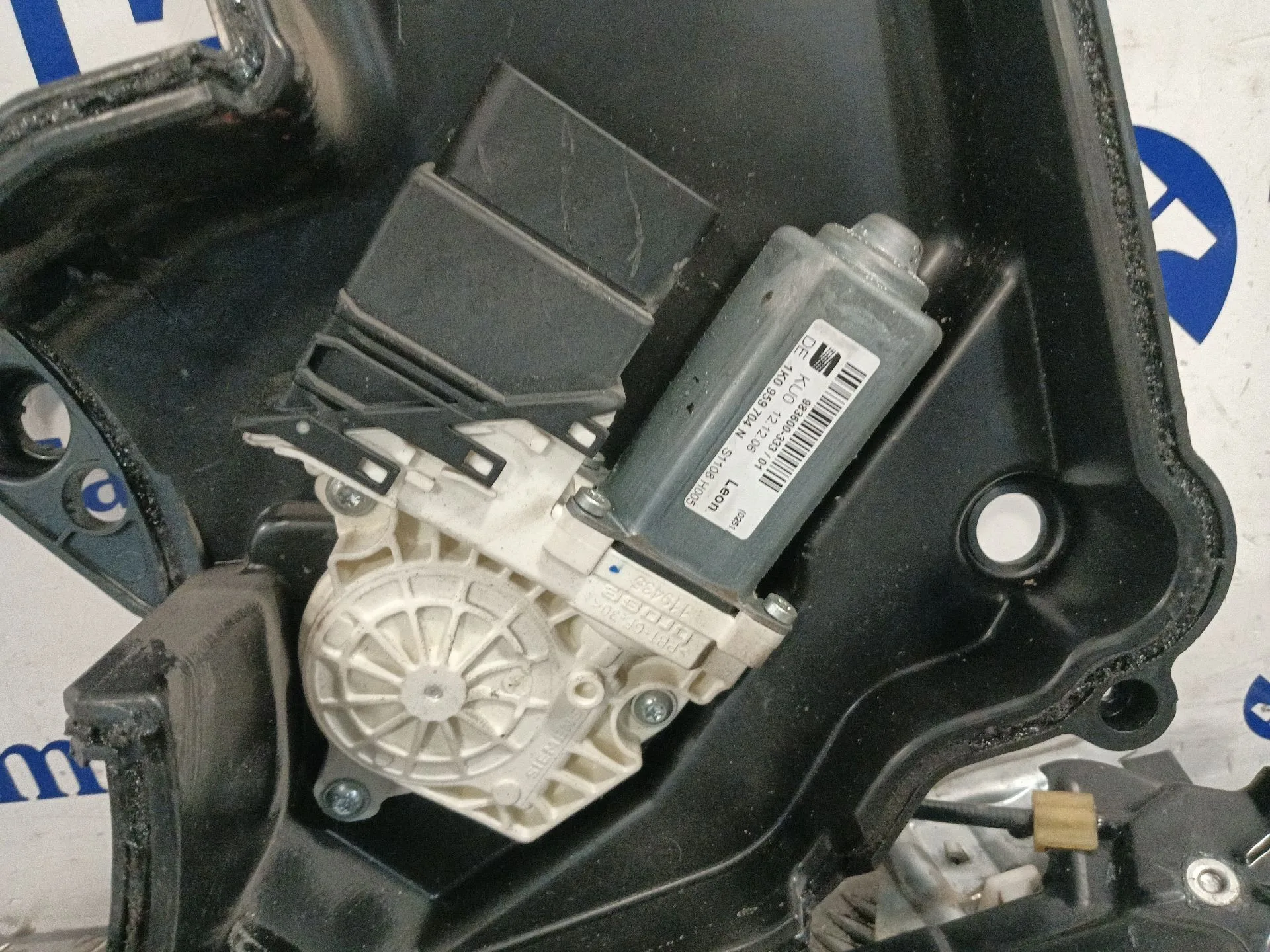 Elevalunas Trasero Derecho para Seat Leon (1P1)