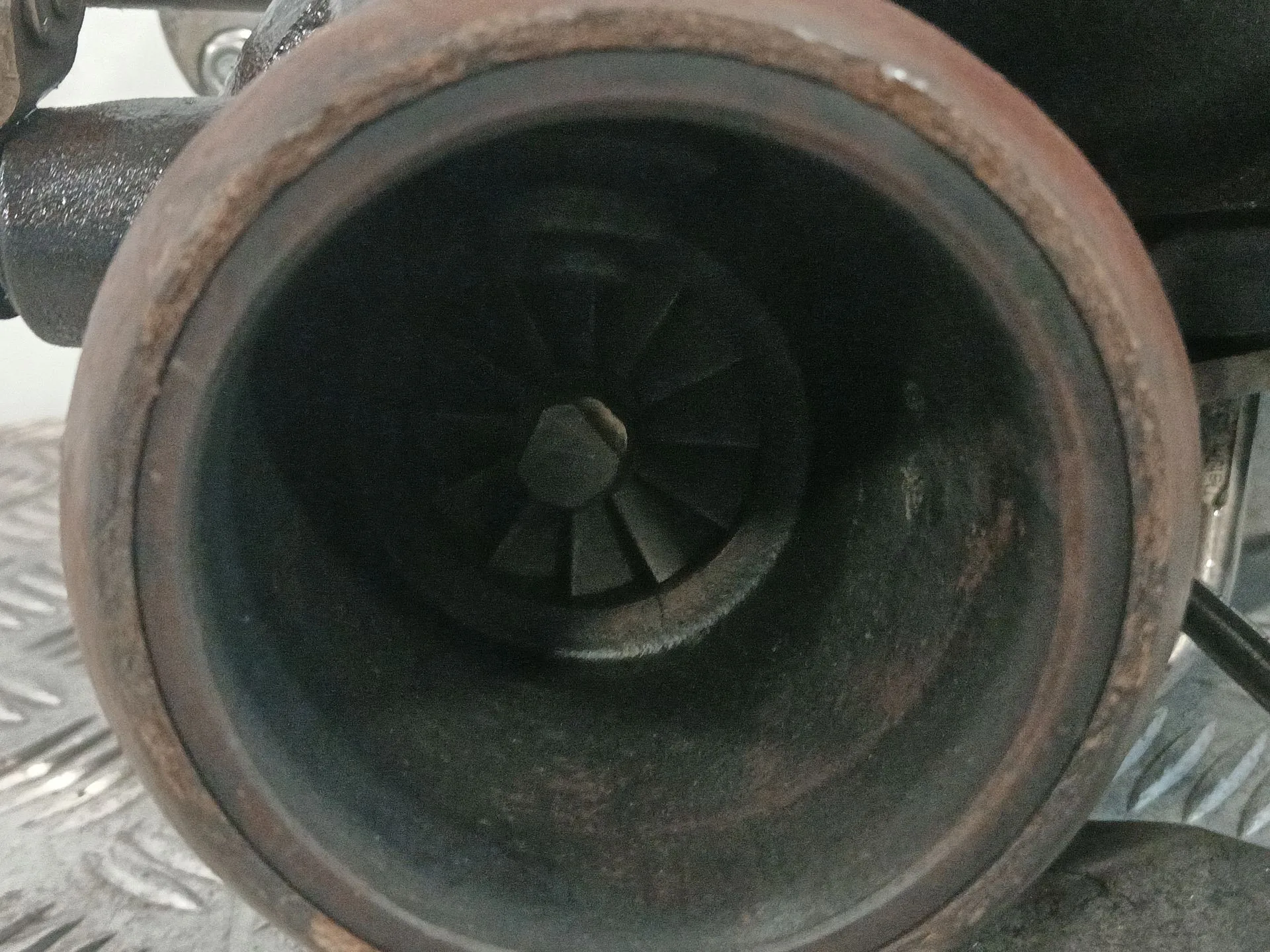 Turbocompresor para Mercedes-Benz Sprinter 5-T Caja/Chasis (B906)