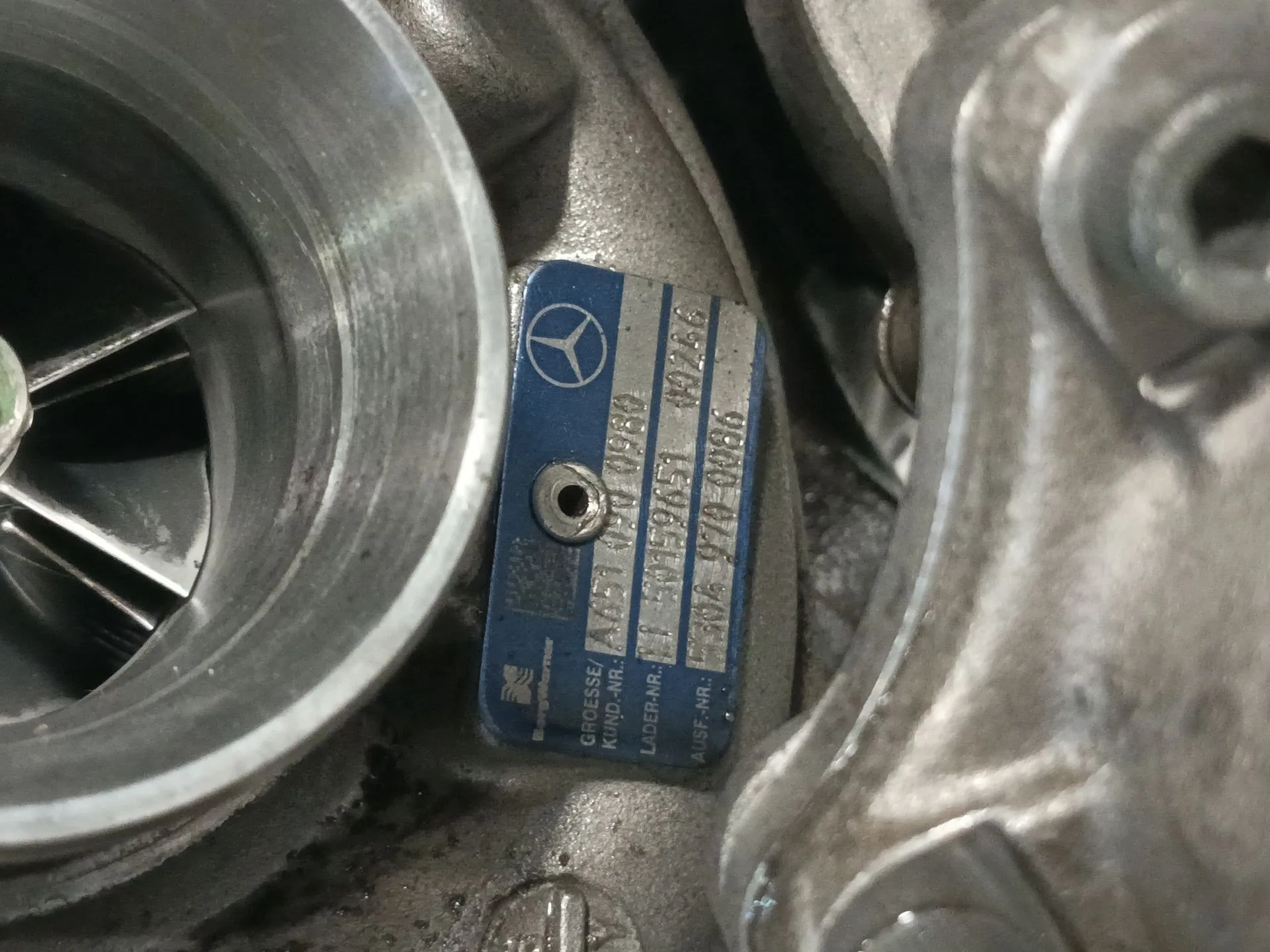 Turbocompresor para Mercedes-Benz Sprinter 5-T Caja/Chasis (B906)