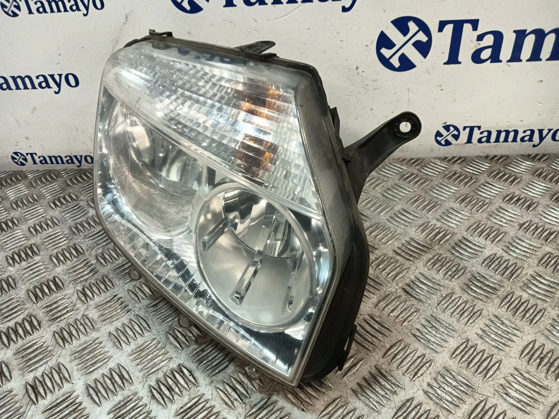 Faro Derecho para Dacia Duster (Hs_)