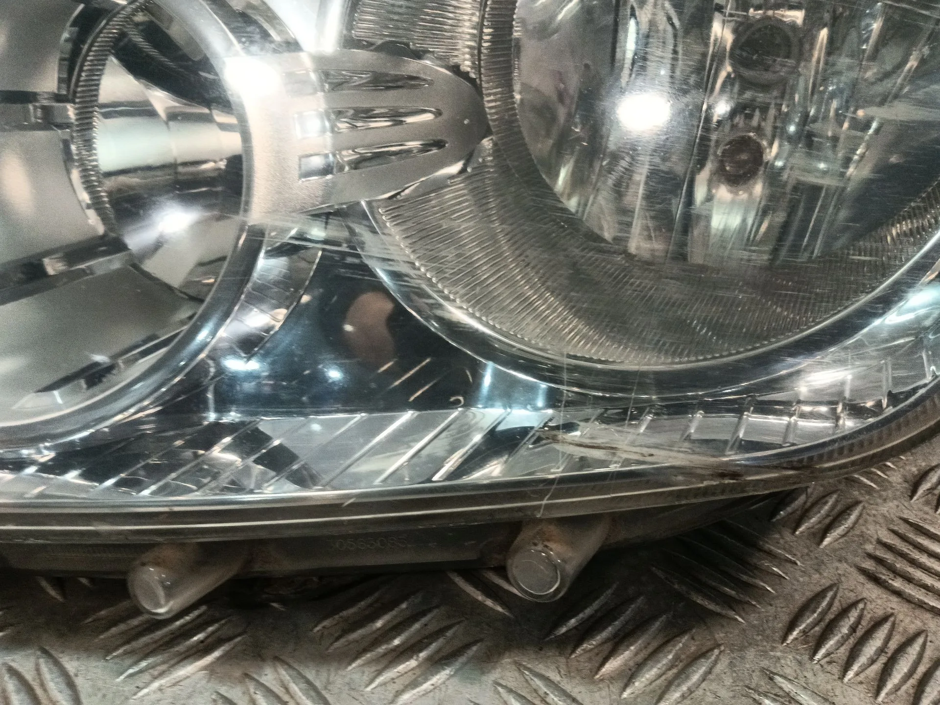 Faro Izquierdo para Dacia Duster (Hs_)
