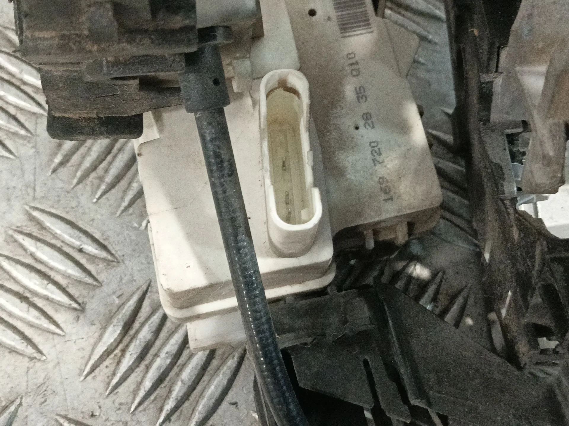 Cerradura Puerta Delantera Derecha para Mercedes-Benz Clase B (W245)
