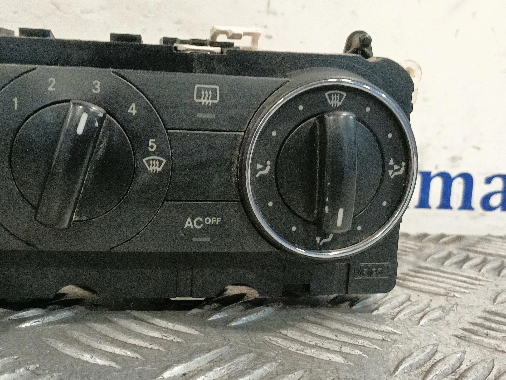 Mando Climatizador para Mercedes-Benz Clase B (W245)
