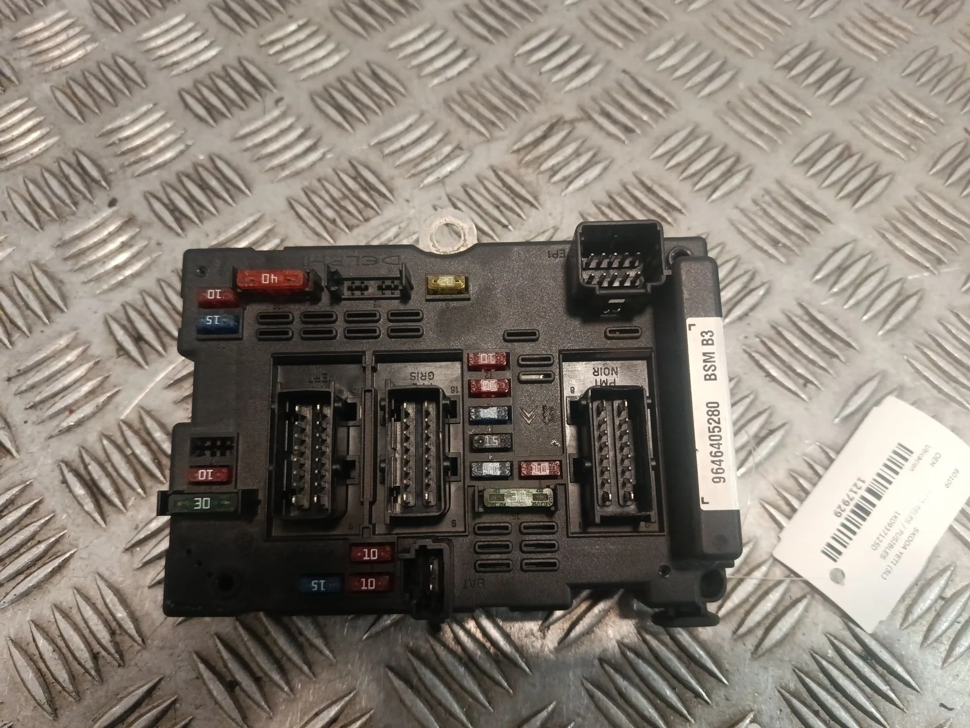 Caja Reles / Fusibles para Skoda Yeti (5L)
