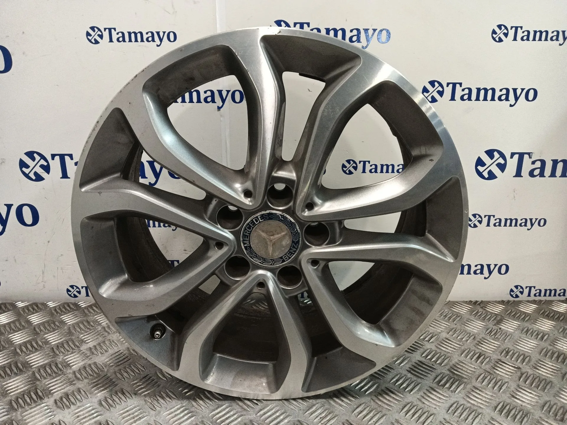 Llanta para Mercedes-Benz Clase C (W205)