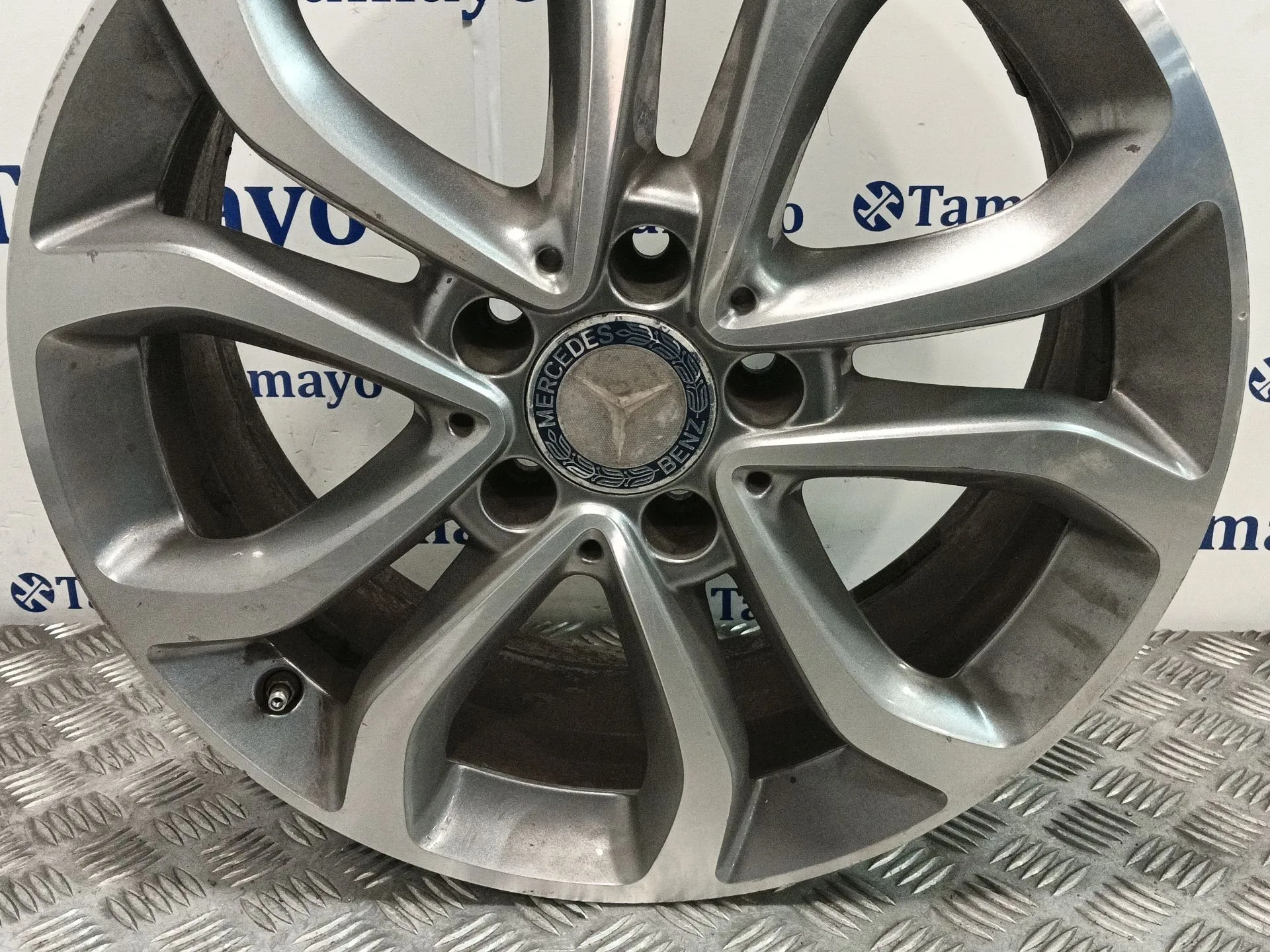 Llanta para Mercedes-Benz Clase C (W205)