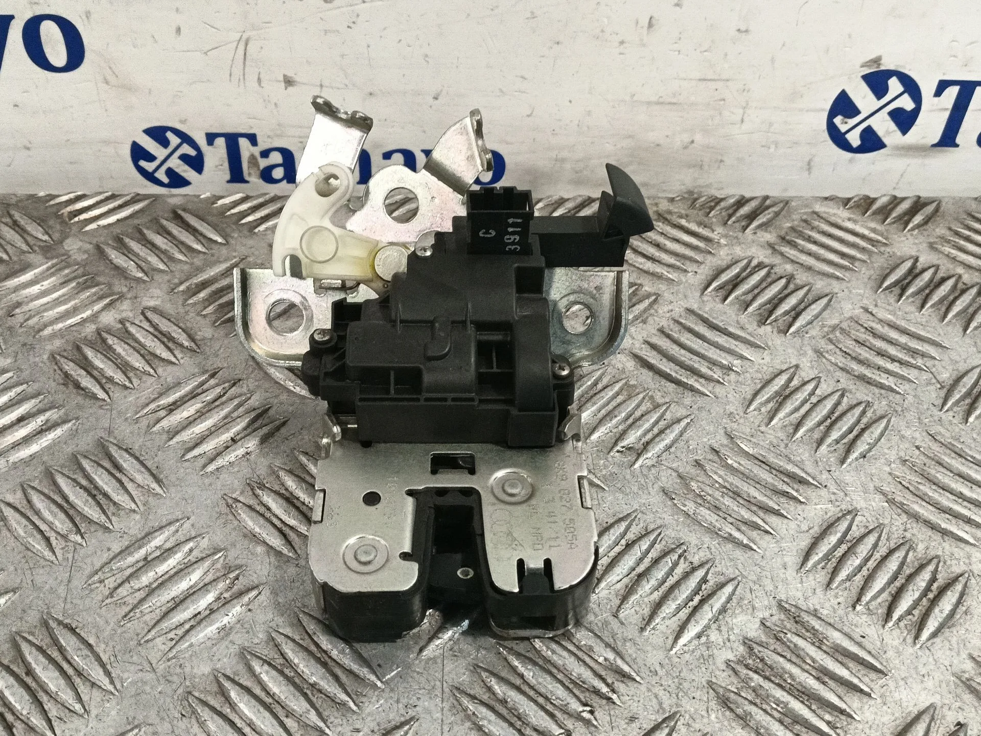 Cerradura Maletero / Porton para Audi A3 Sportback (8P)