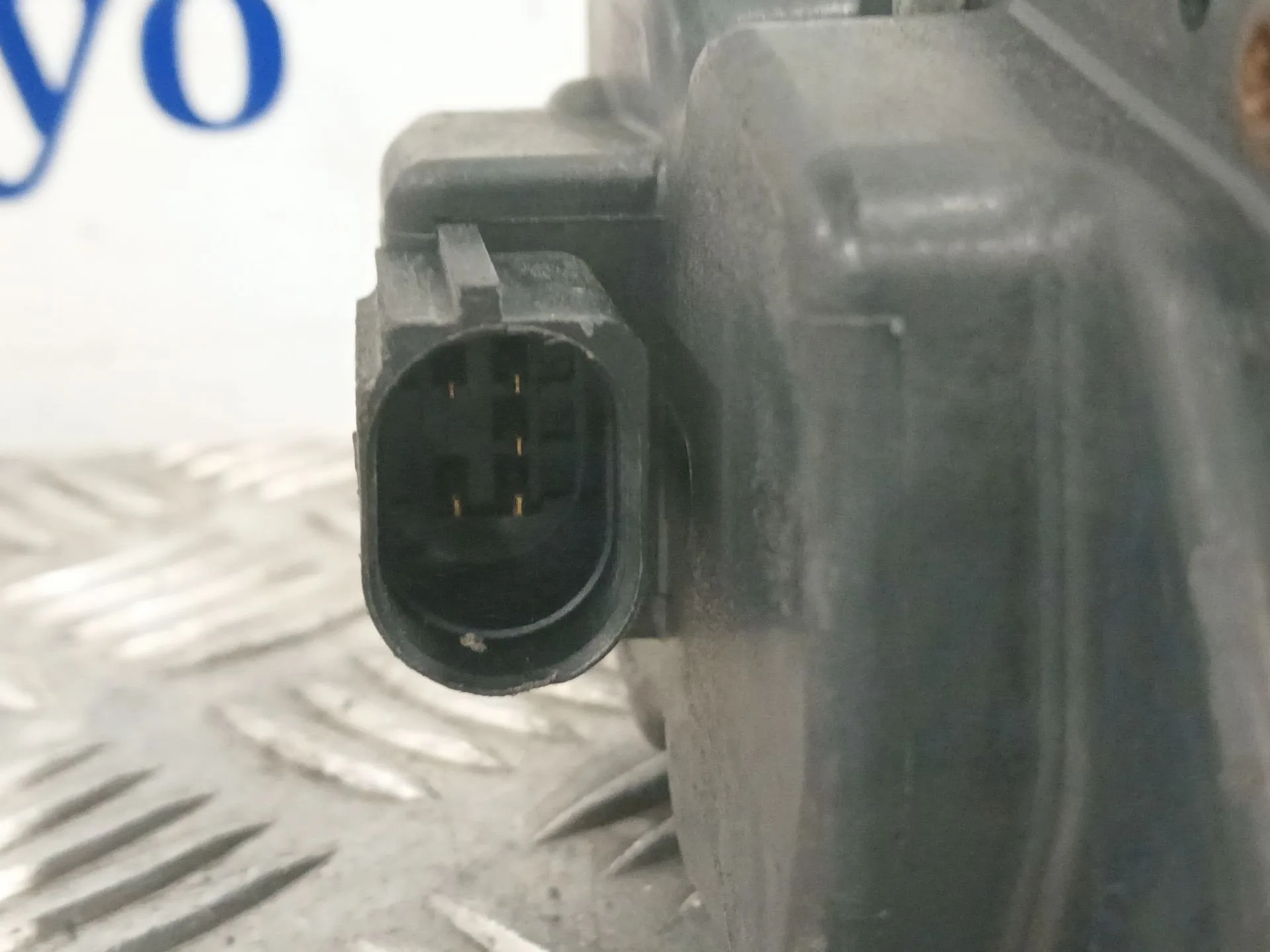 Caja Mariposa para Seat Leon (1P1)
