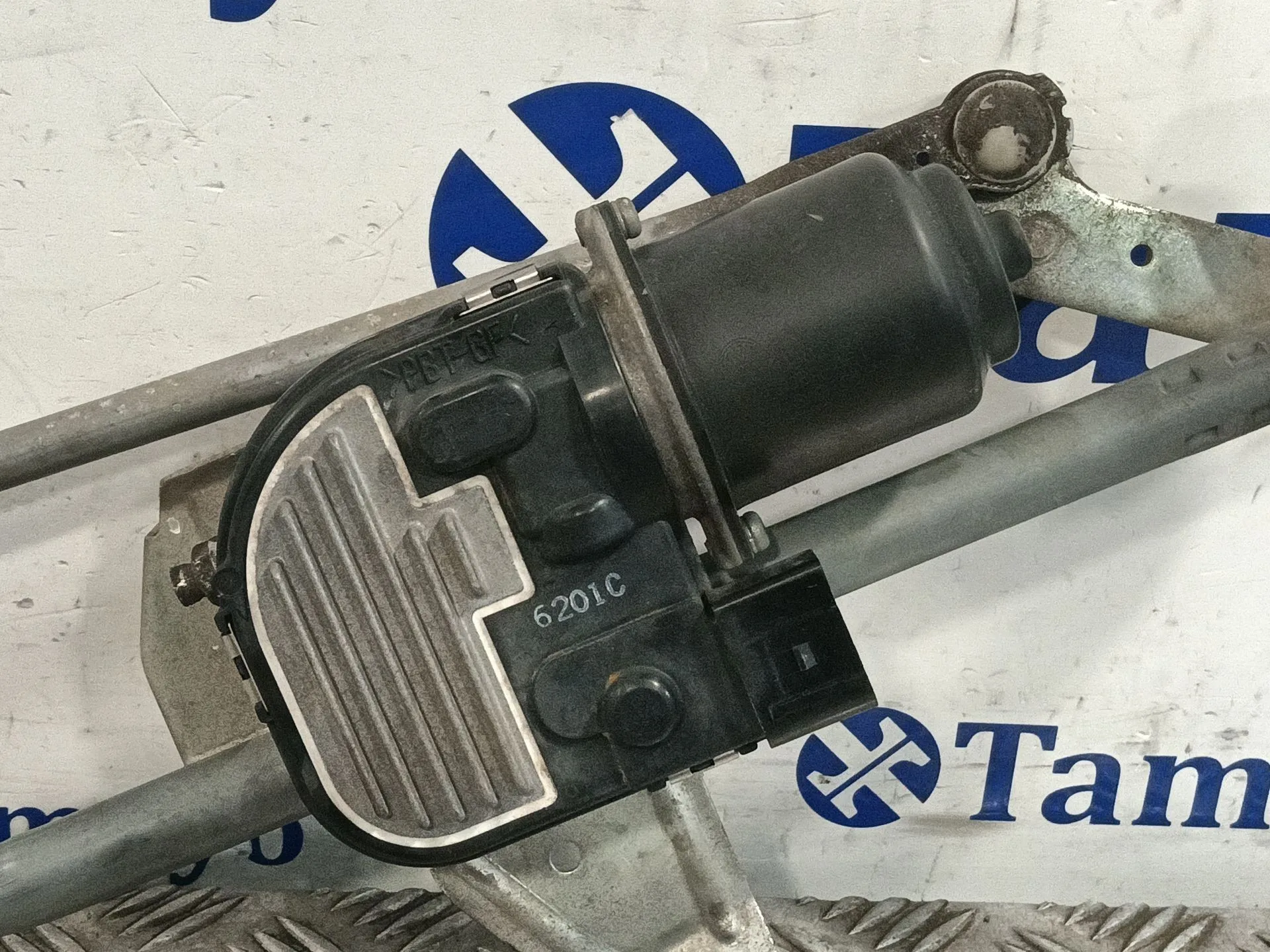 Motor Limpia Delantero para Volkswagen Passat Berlina (3C2)