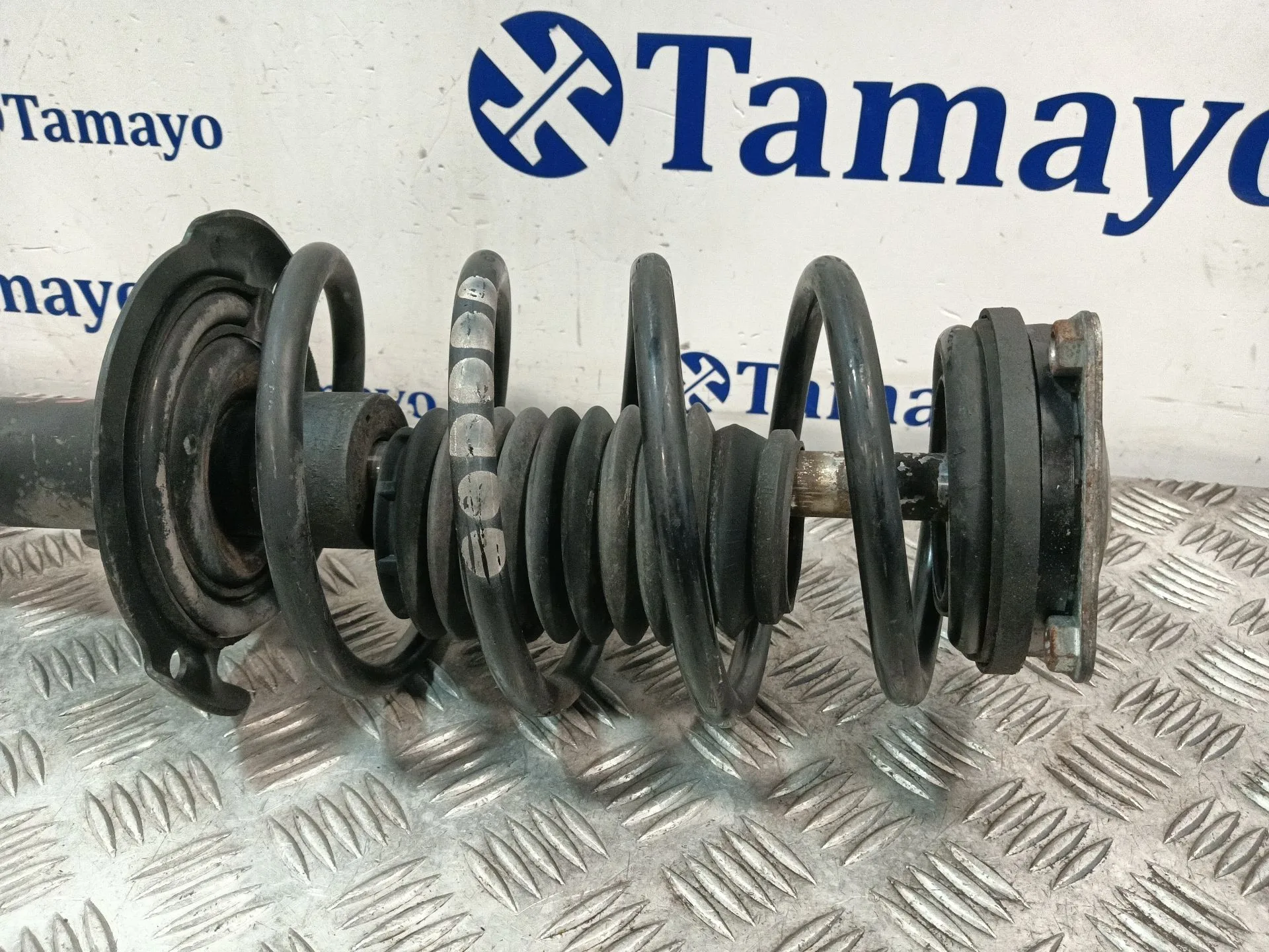 Amortiguador Delantero Izquierdo para Mercedes-Benz Clase B (W245)