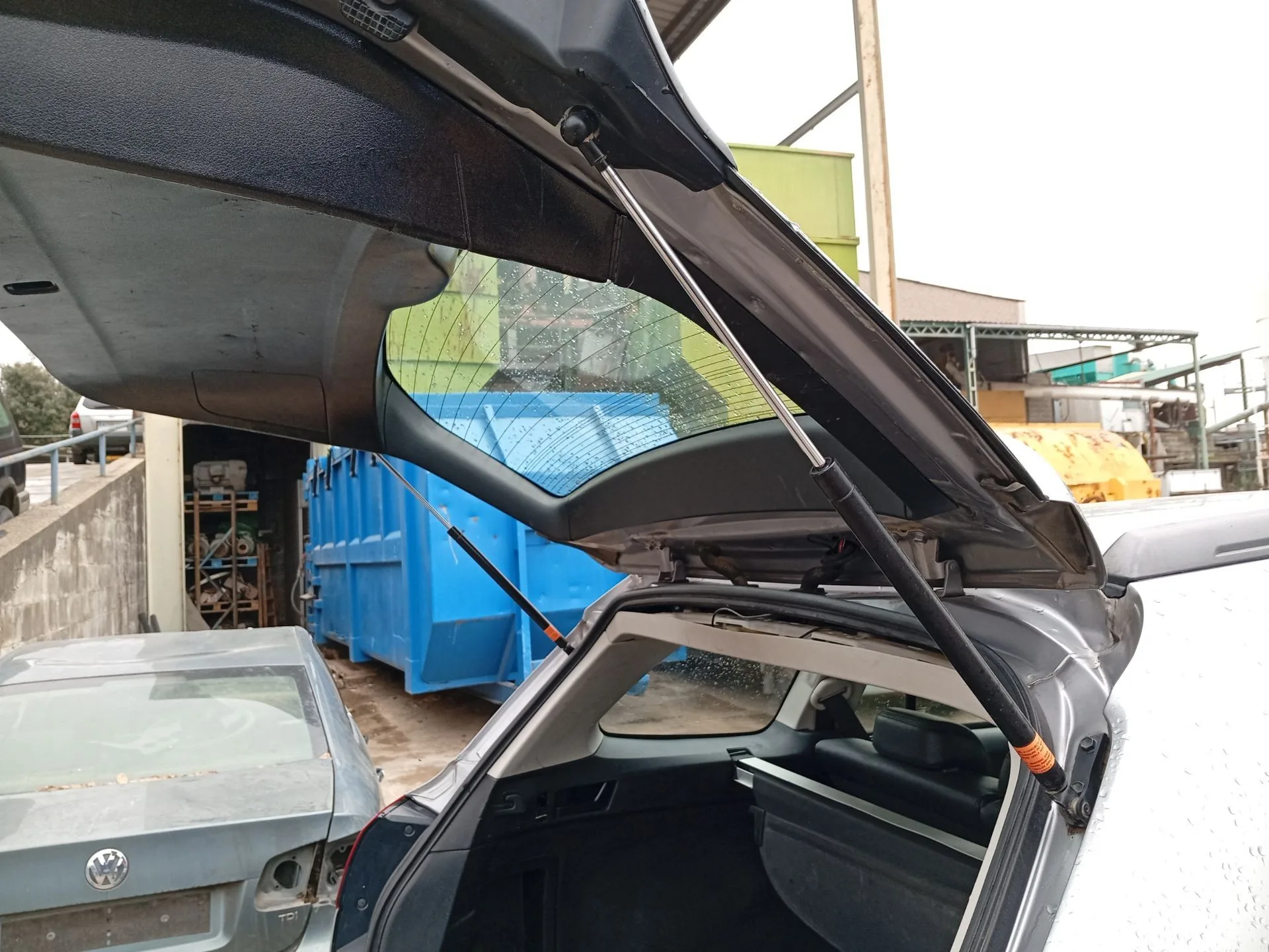 Amortiguadores Maletero / Porton para Subaru Legacy V (Bm)