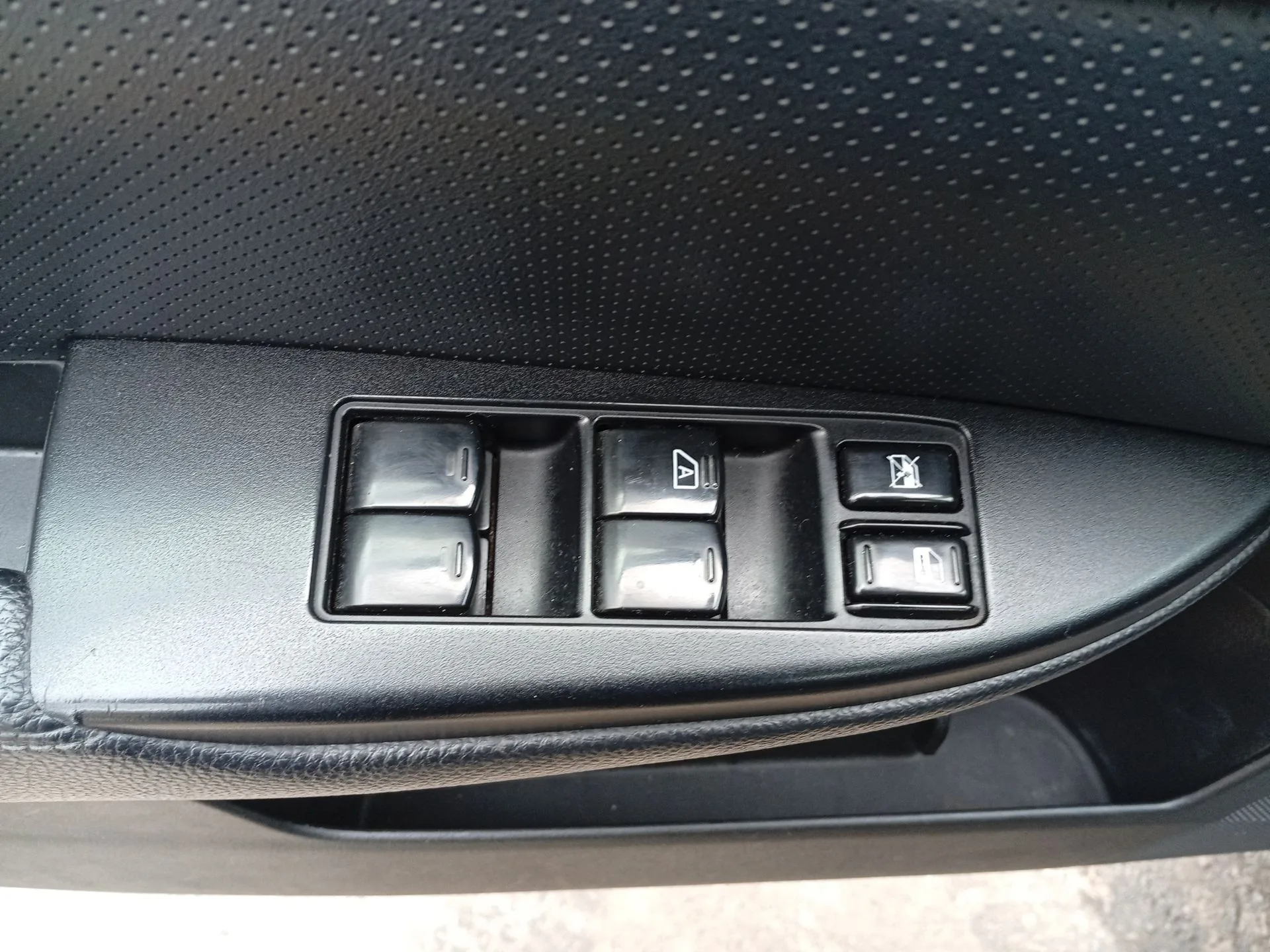 Mando Elevalunas Delantero Izquierdo para Subaru Legacy V (Bm)