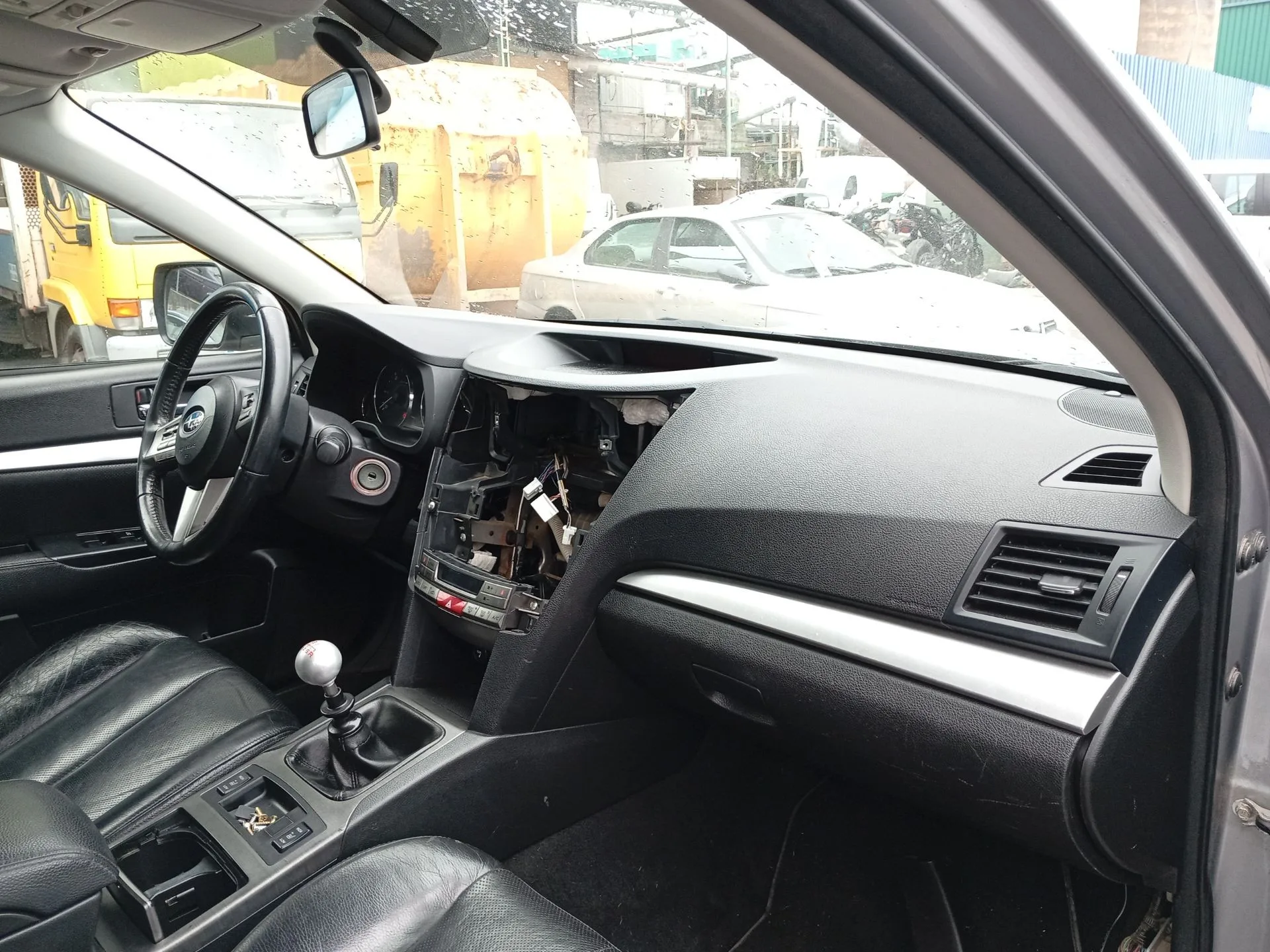 Salpicadero para Subaru Legacy V (Bm)