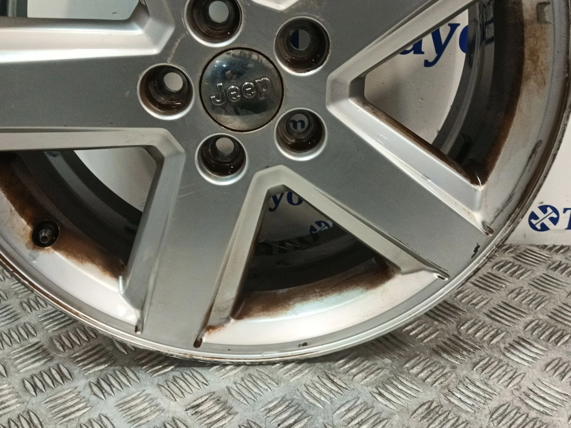 Llanta para Jeep Compass (Mk49)