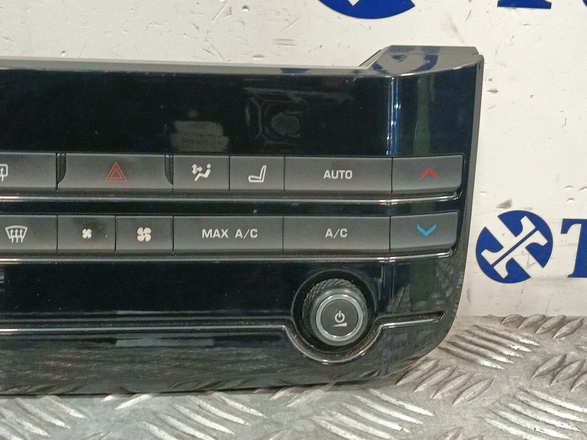 Mando Climatizador para Jaguar Xe (X760)