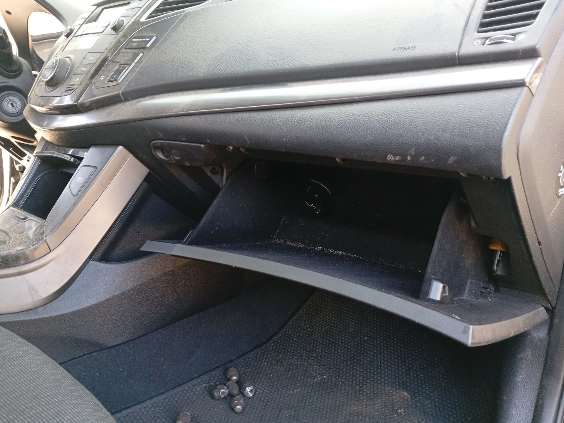 Guantera para Hyundai I40