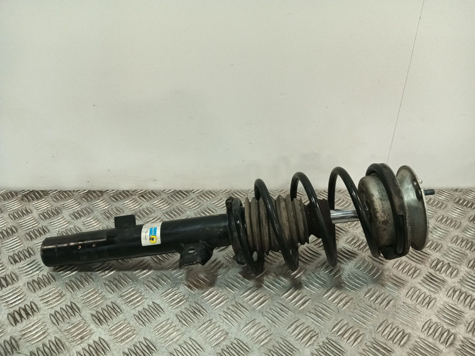 Amortiguador Delantero Derecho para Bmw 1 (E87)