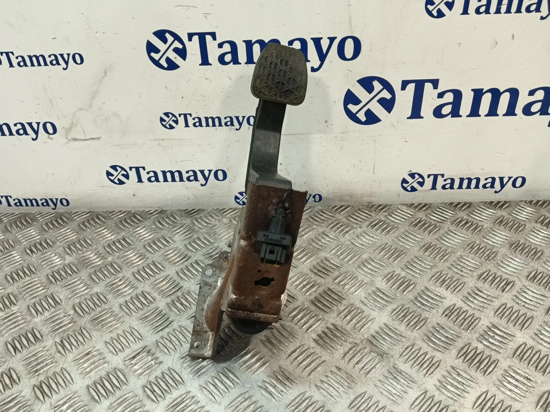 Pedal Embrague para Mercedes-Benz Sprinter 02.00 -> Caja Cerrada