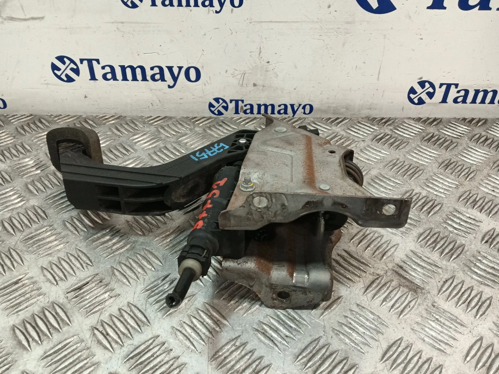 Pedal Embrague para Mercedes-Benz Sprinter 02.00 -> Caja Cerrada