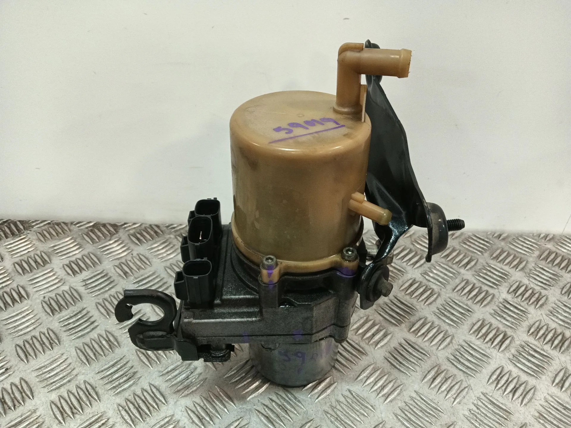 Bomba Direccion para Mazda 5 Berl. (Cr)