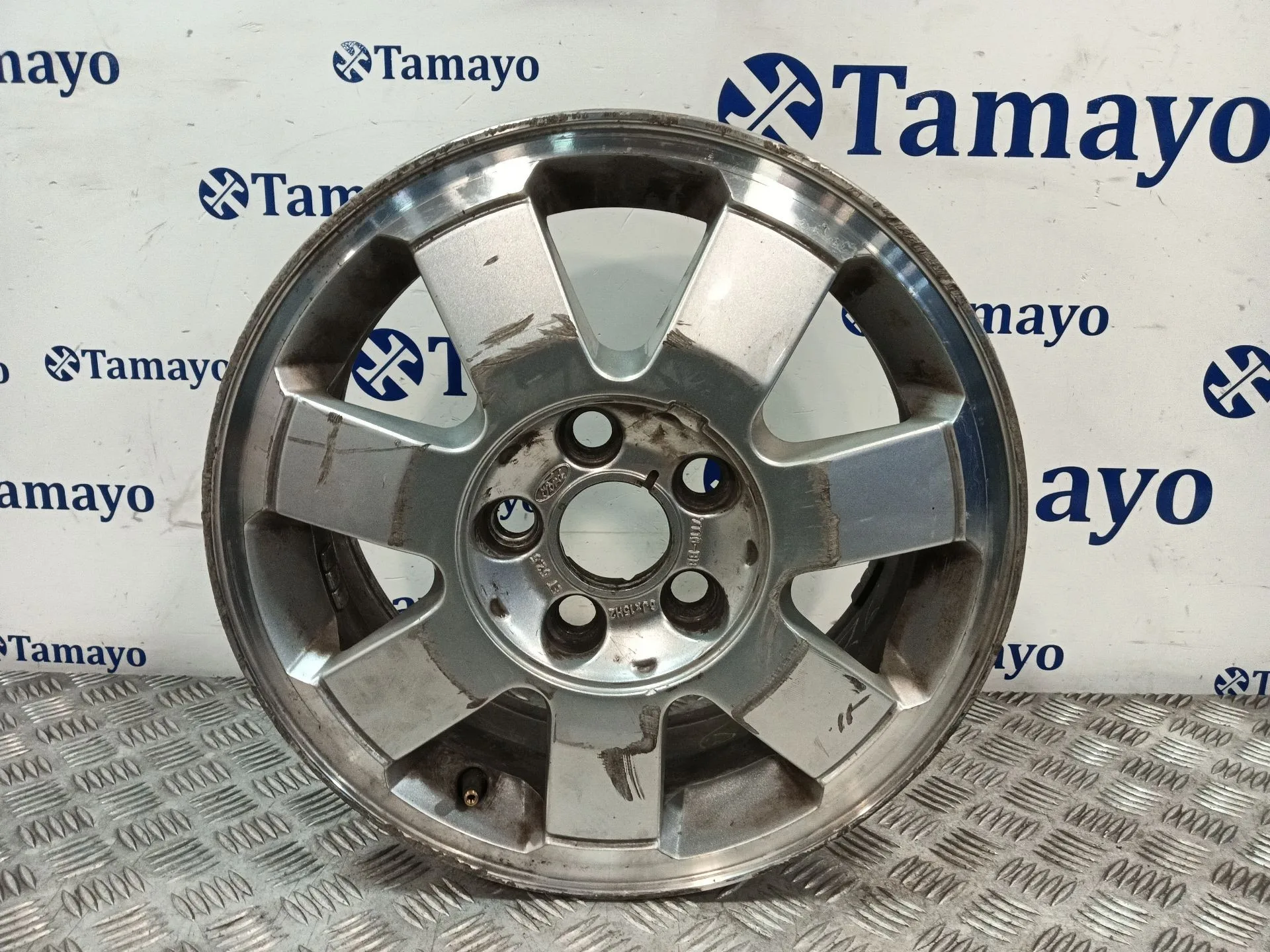 Llanta para Ford Transit Connect (P65_, P70_, P80_)