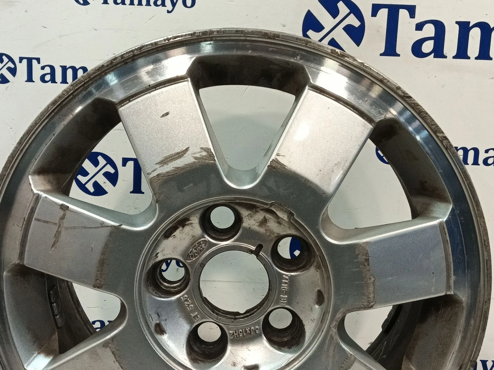 Llanta para Ford Transit Connect (P65_, P70_, P80_)