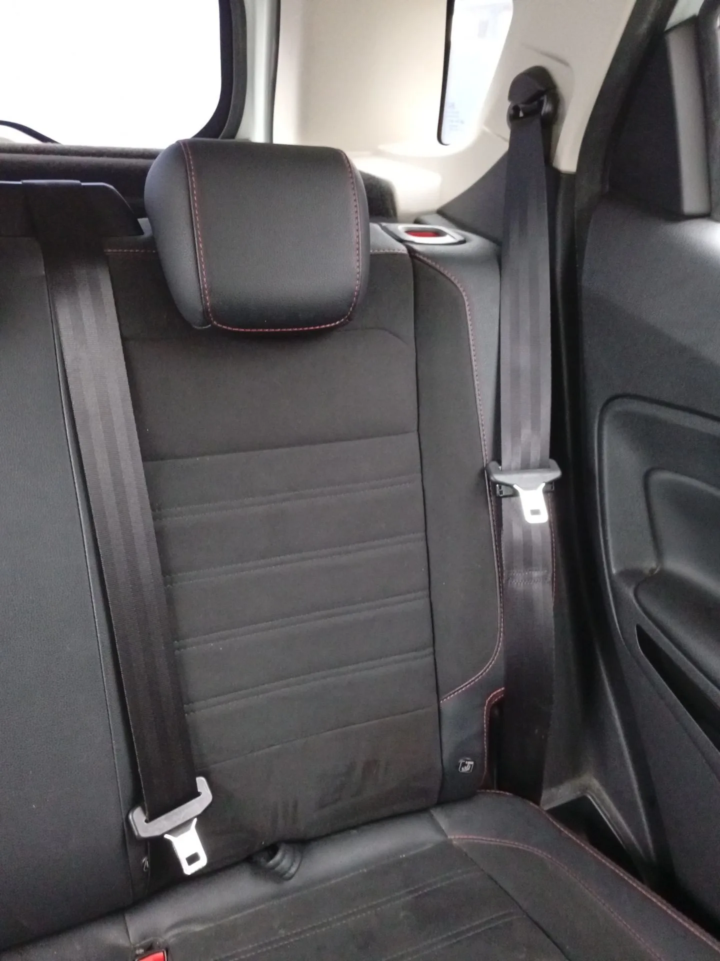 Cinturon Seguridad Trasero Izquierdo para Ford Ecosport