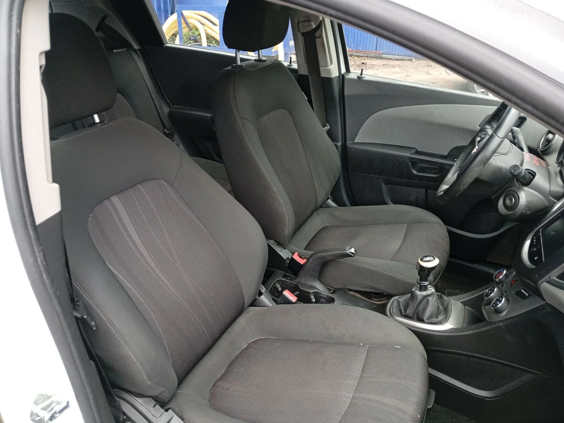 Asiento Delantero Derecho para Chevrolet Aveo Hatchback (T300)