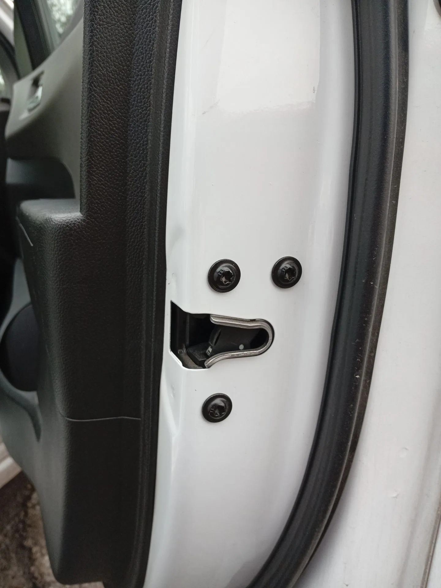 Cerradura Puerta Delantera Derecha para Chevrolet Aveo Hatchback (T300)
