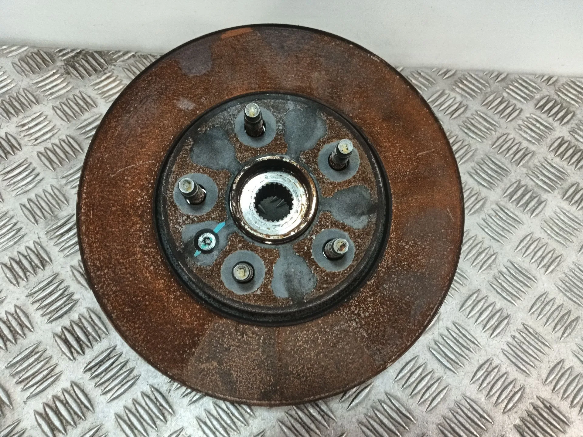 Mangueta Delantera Izquierda para Chevrolet Aveo Hatchback (T300)