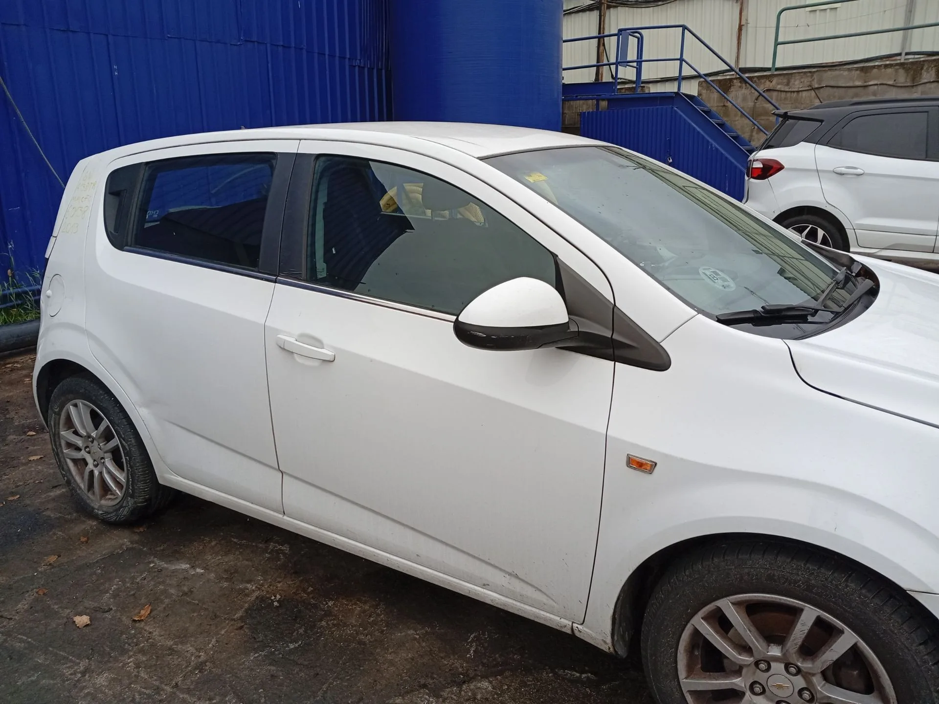 Puerta Delantera Derecha para Chevrolet Aveo Hatchback (T300)