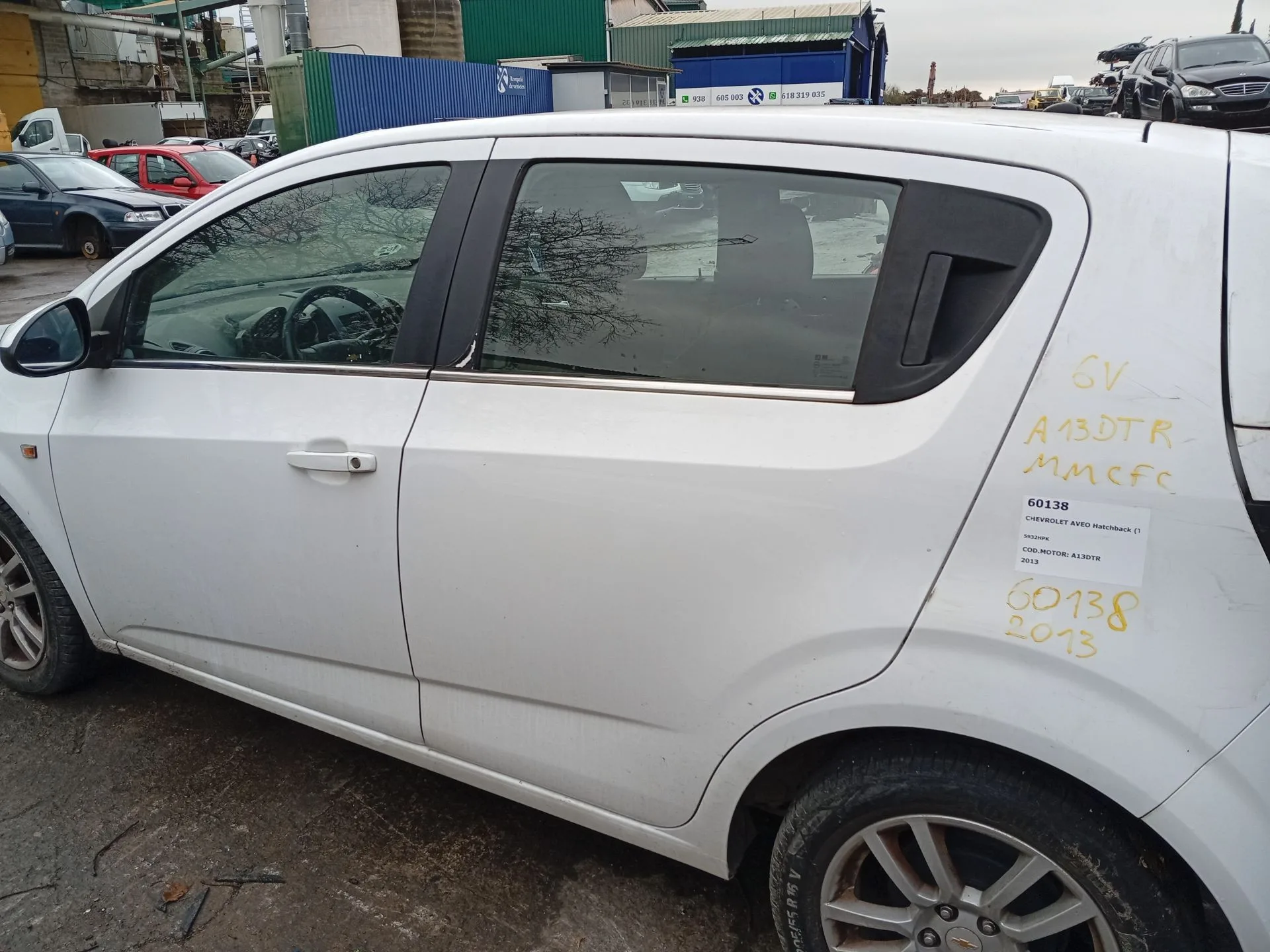 Puerta Trasera Izquierda para Chevrolet Aveo Hatchback (T300)