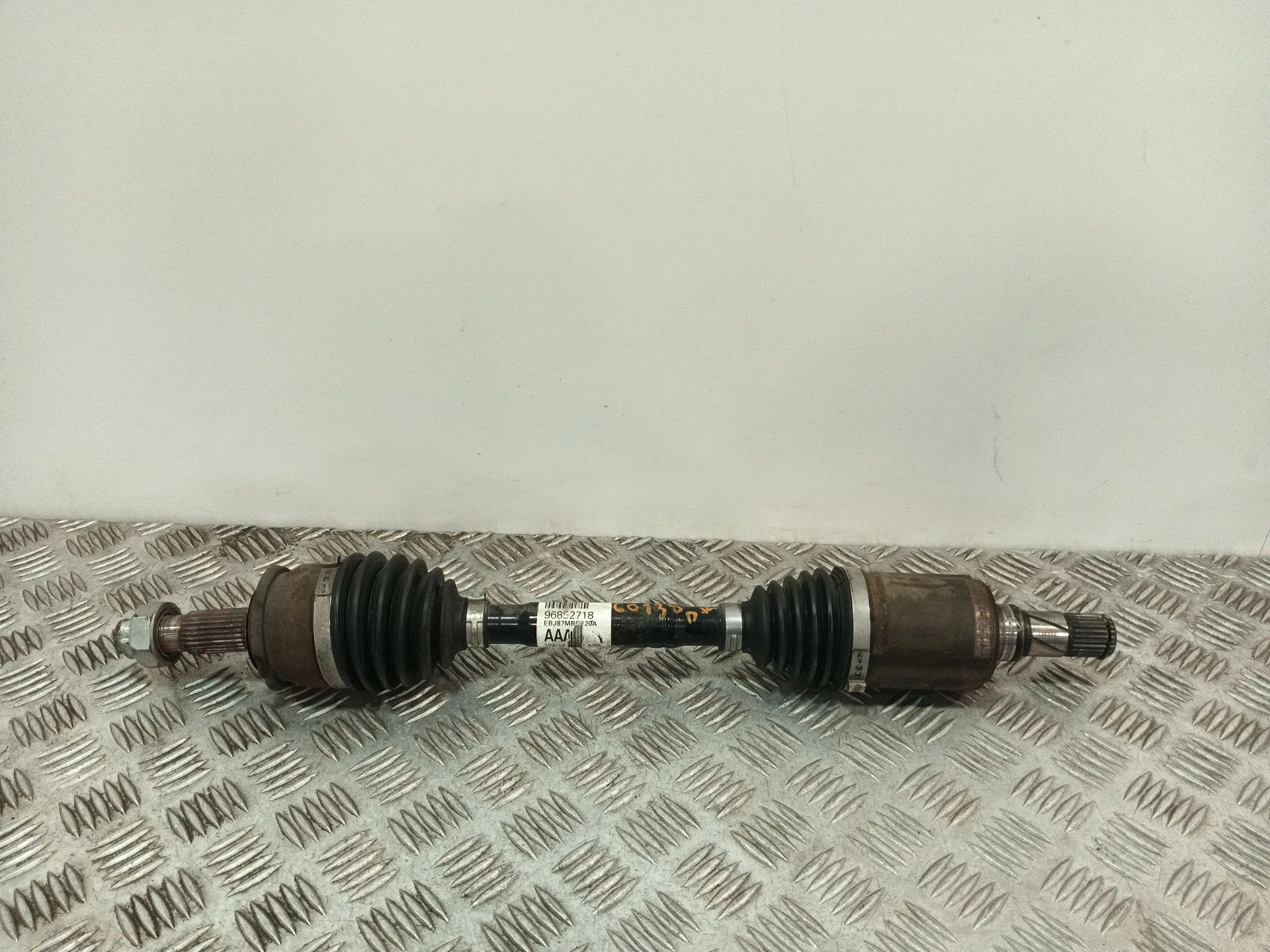Transmision Delantera Izquierda para Chevrolet Aveo Hatchback (T300)