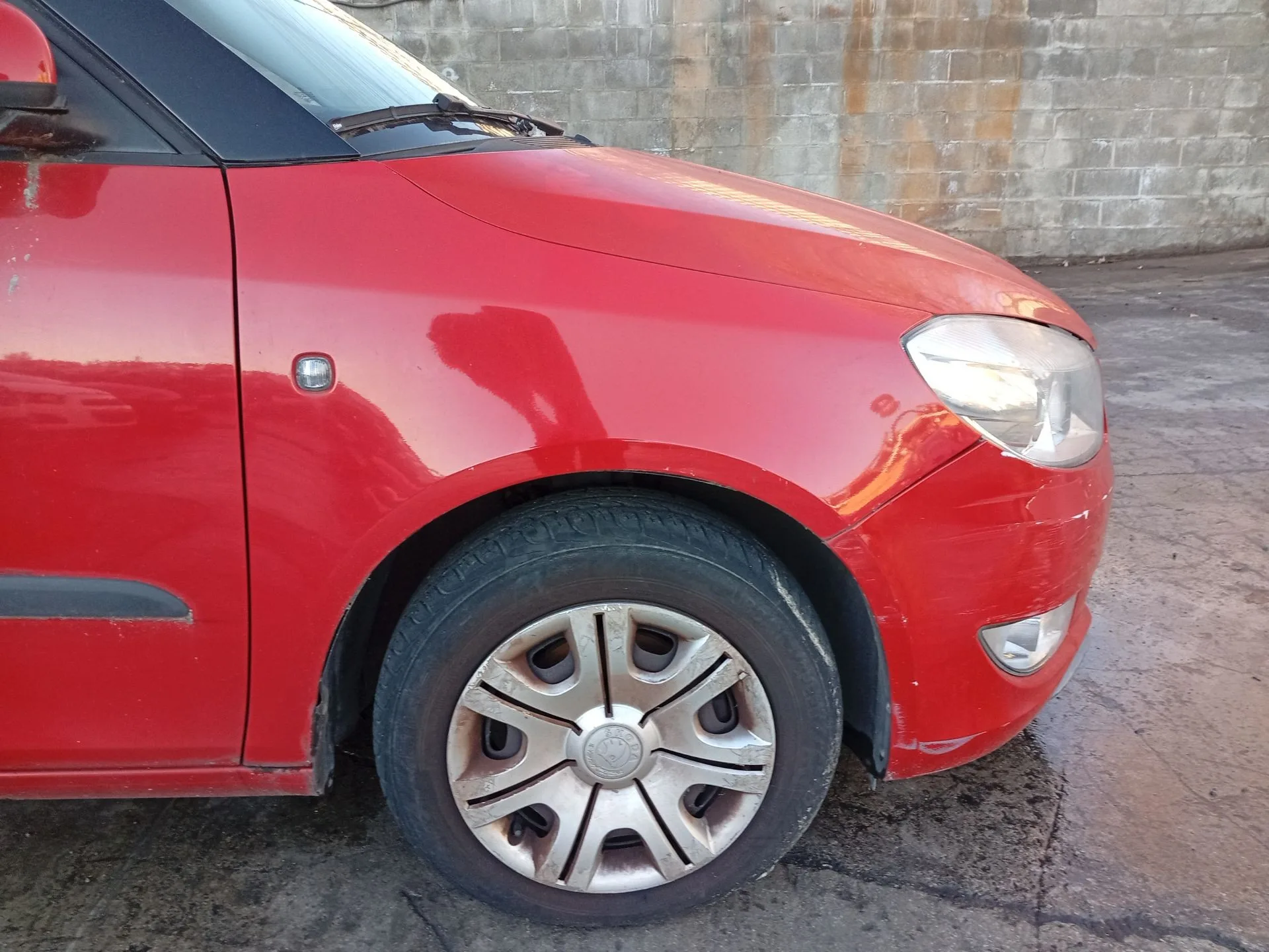 Aleta Delantera Derecha para Skoda Fabia Ii (542)