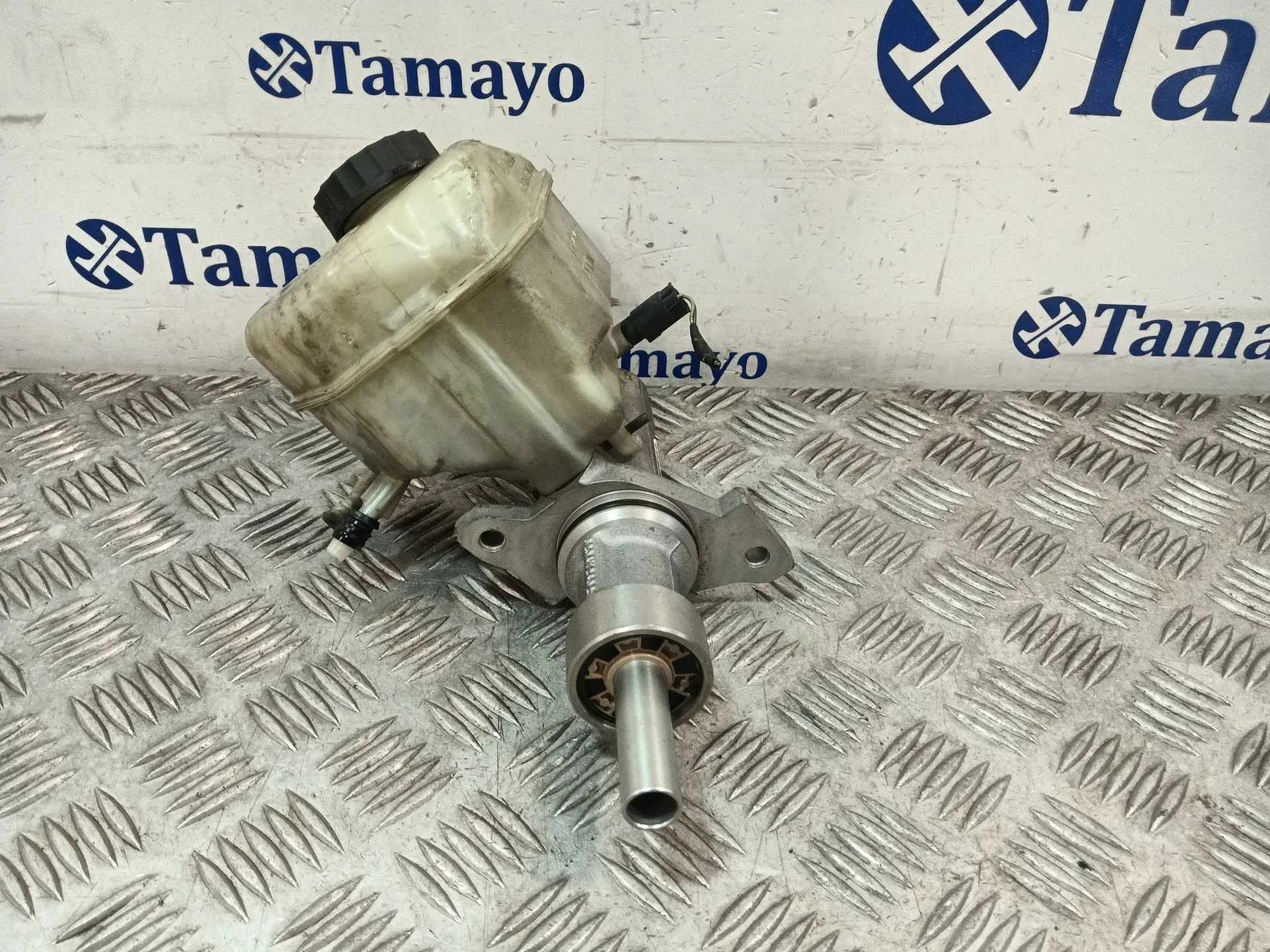 Bomba Freno para Mercedes-Benz Sprinter 02.00 -> Caja Cerrada