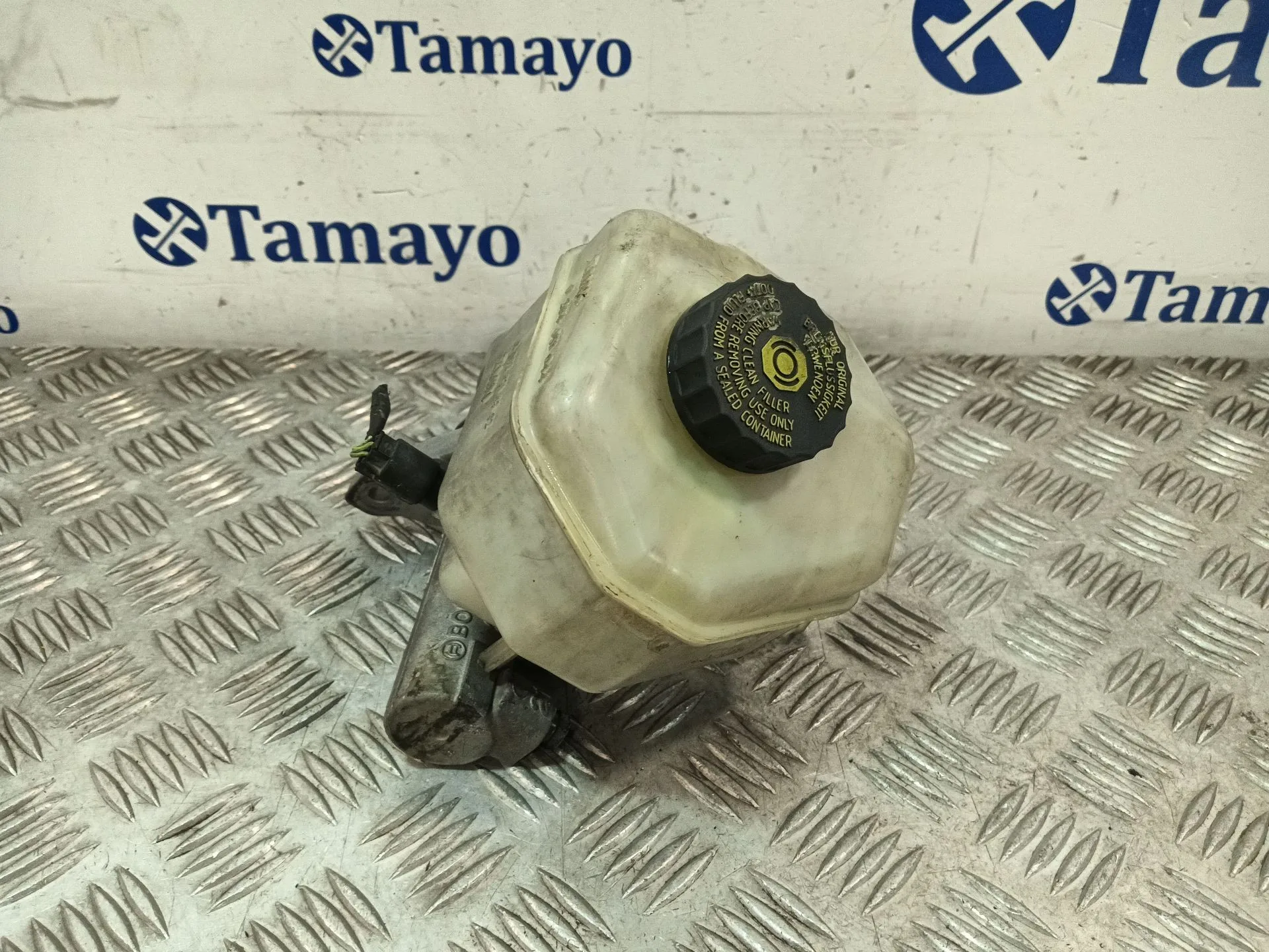 Bomba Freno para Mercedes-Benz Sprinter 02.00 -> Caja Cerrada