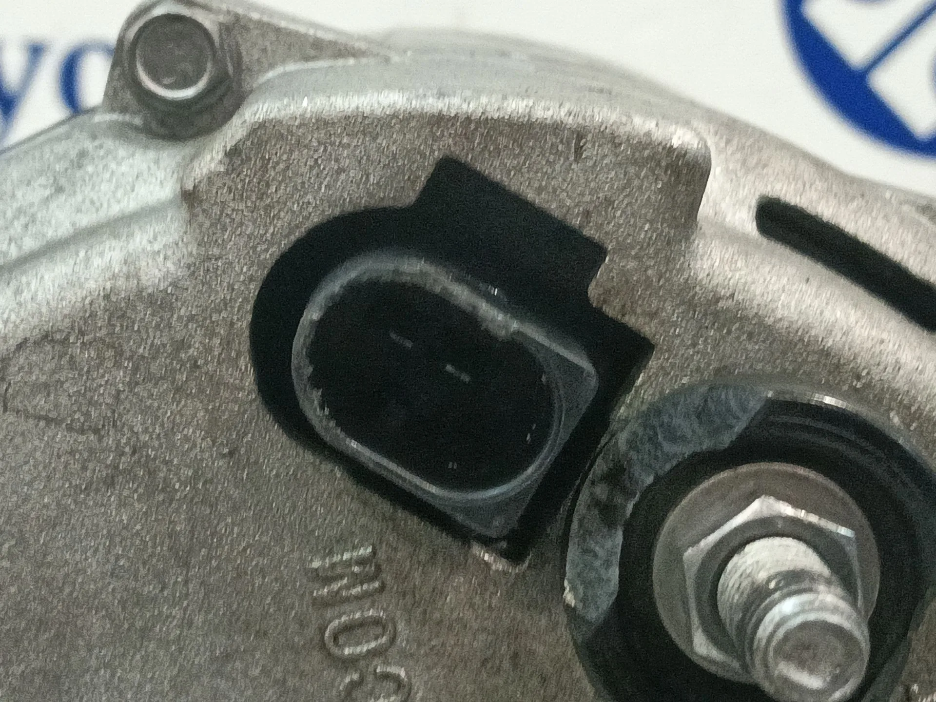 Alternador para Audi A8 D3 (4E2, 4E8)