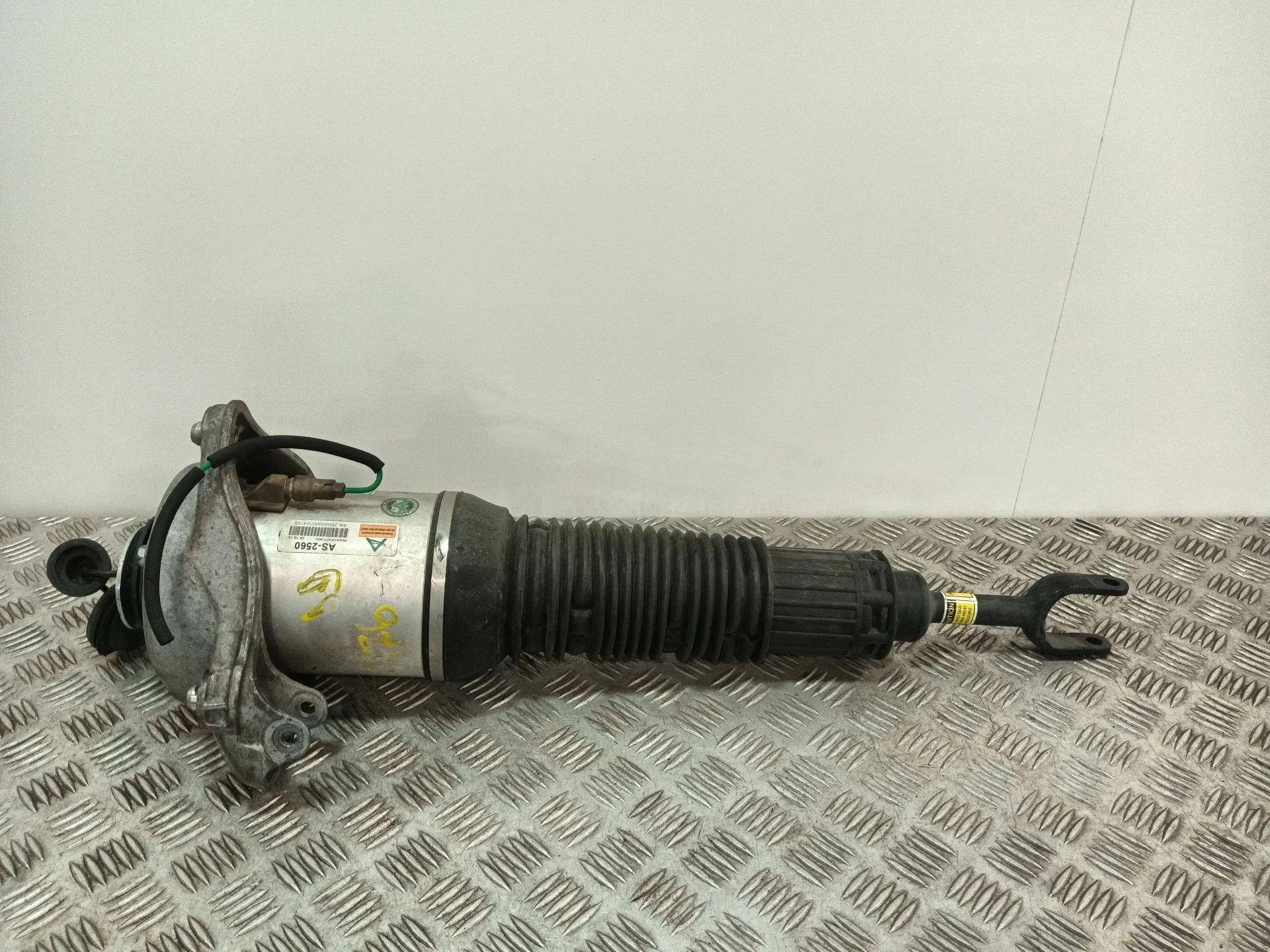 Amortiguador Delantero Derecho para Audi A8 D3 (4E2, 4E8)