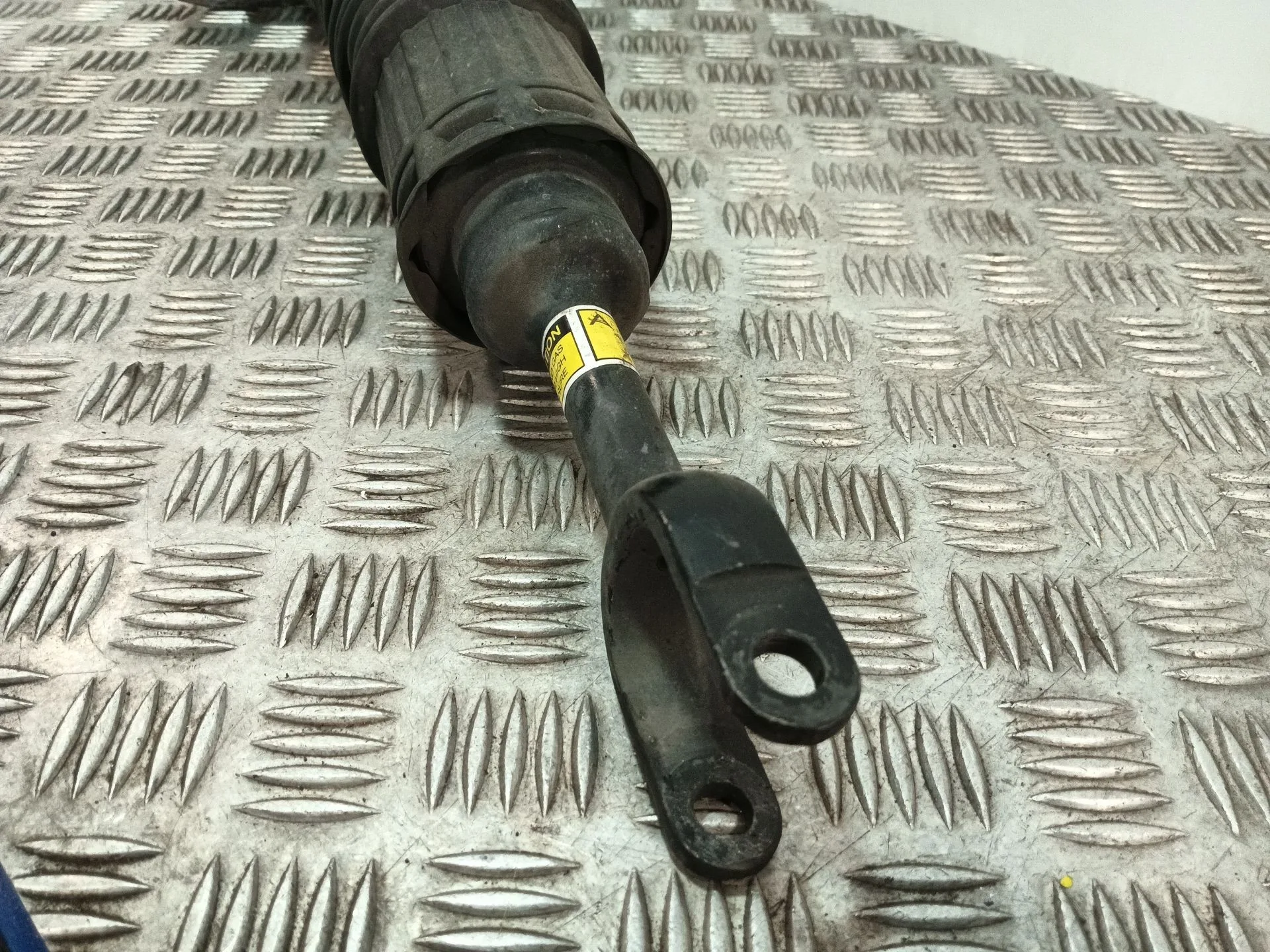 Amortiguador Delantero Derecho para Audi A8 D3 (4E2, 4E8)